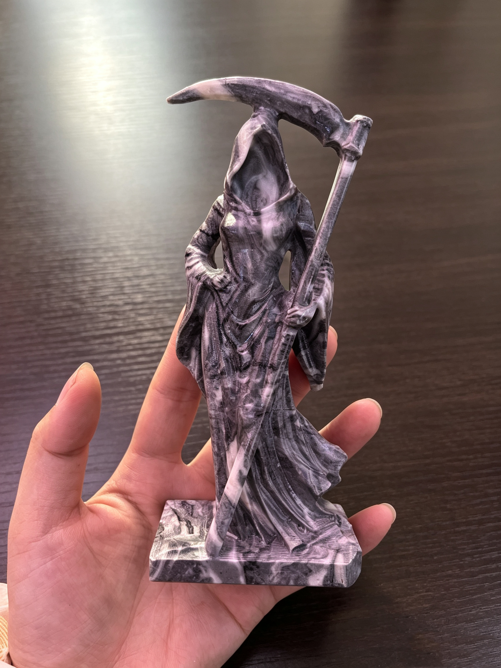 15cm lady reaper carving