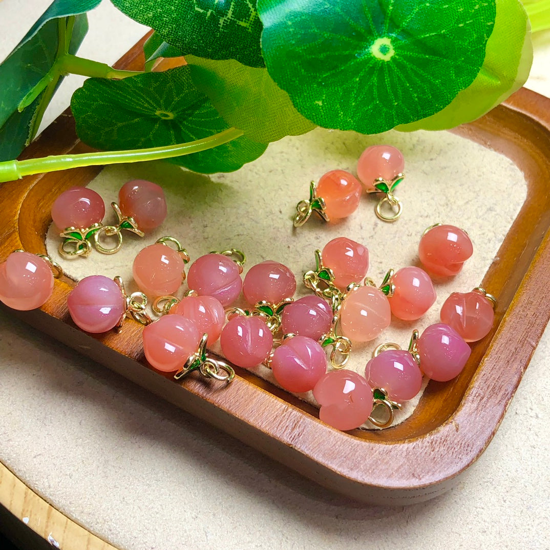 Natural Yanyuan Agate Peach Jewelry Charms