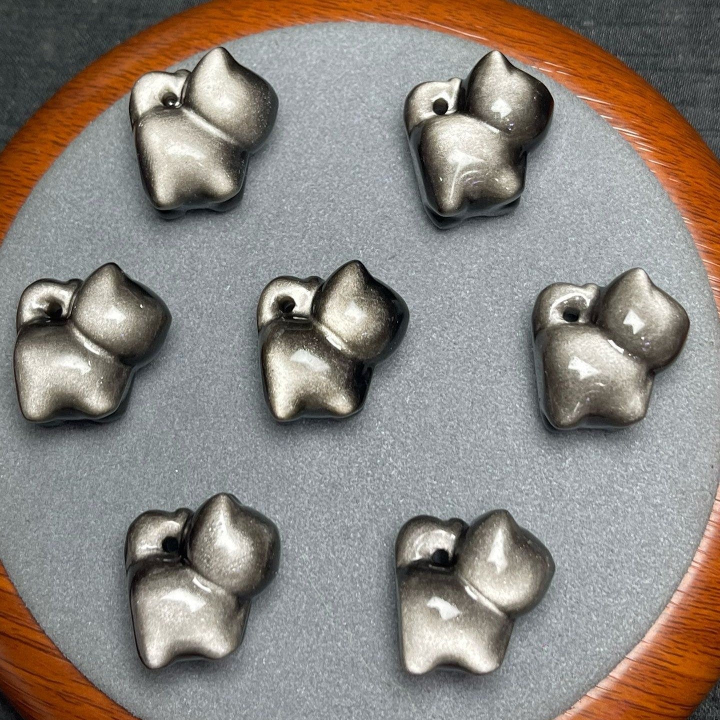 Silver Sheen Obsidian Standing Cat Beads