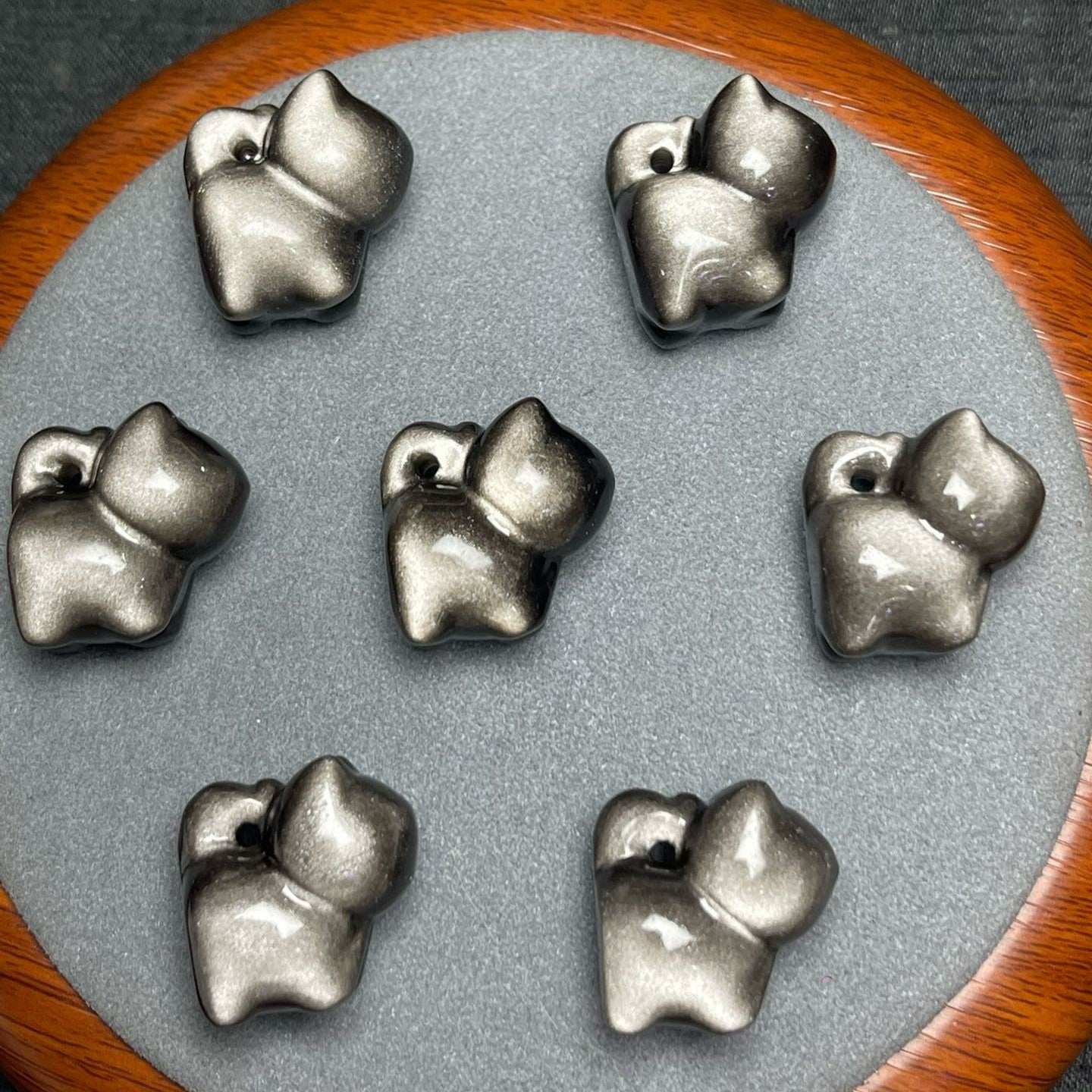 Silver Sheen Obsidian Standing Cat Beads
