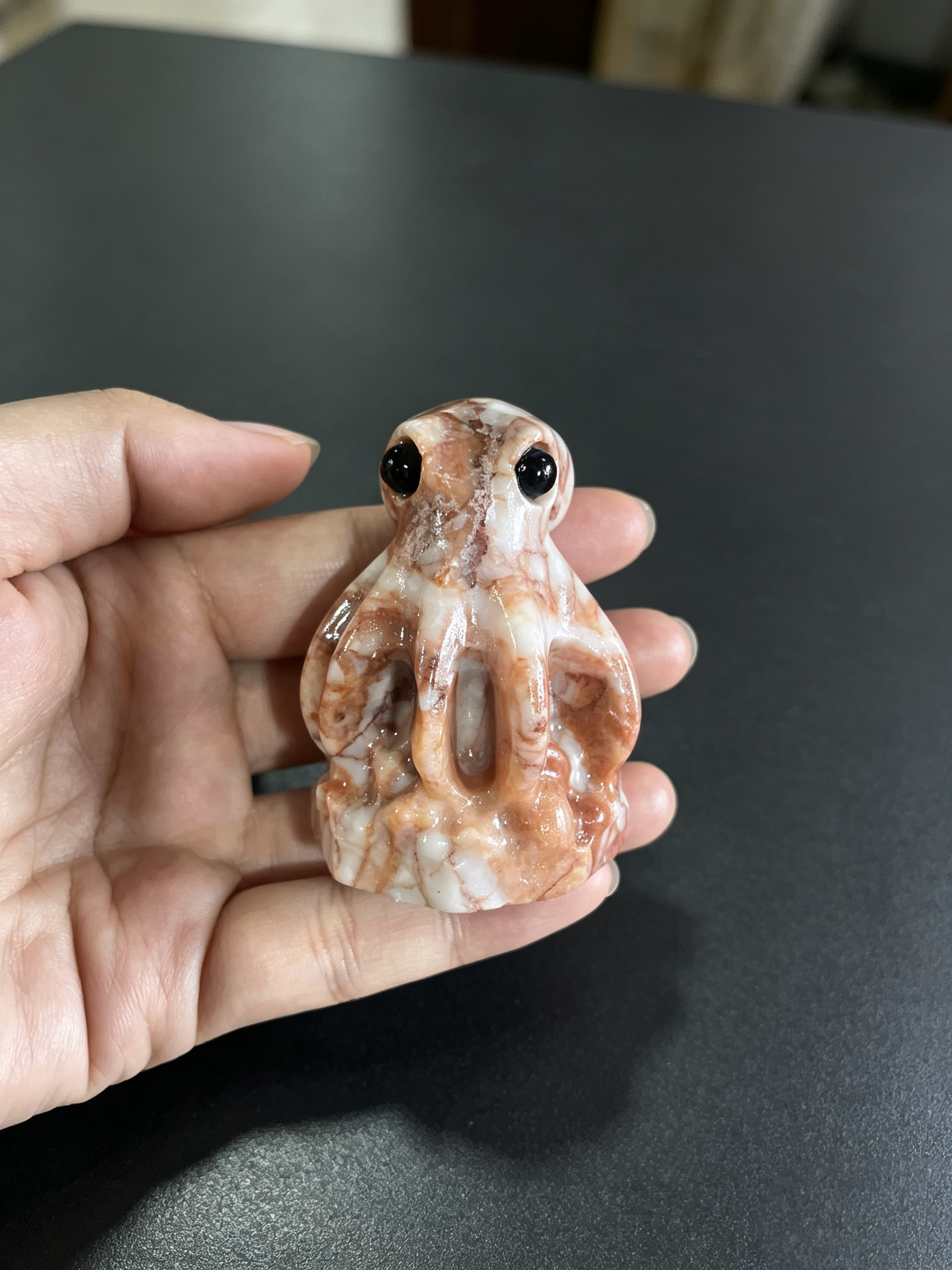 7cm Octopus Carving
