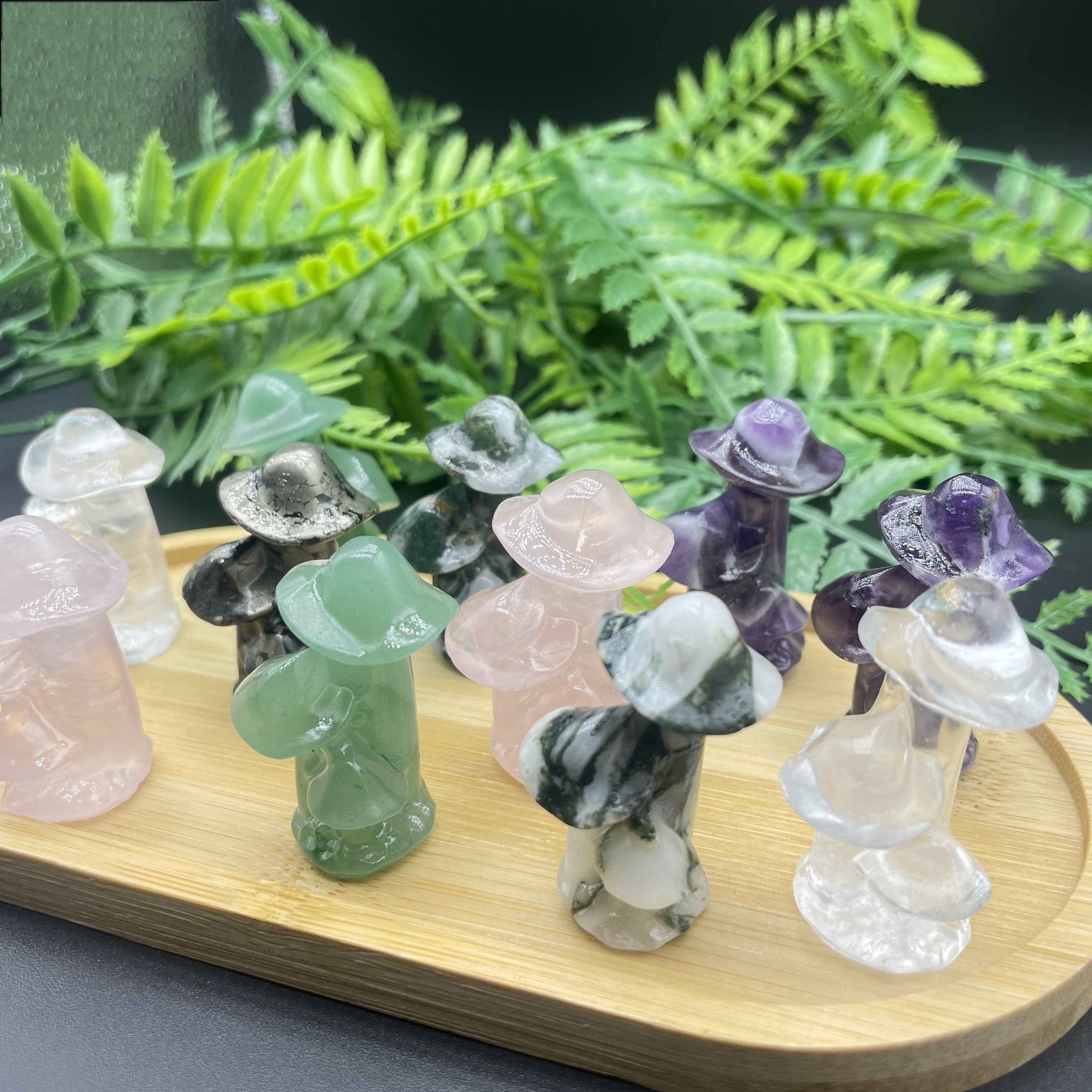 4CM Triple Mushroom Carvings
