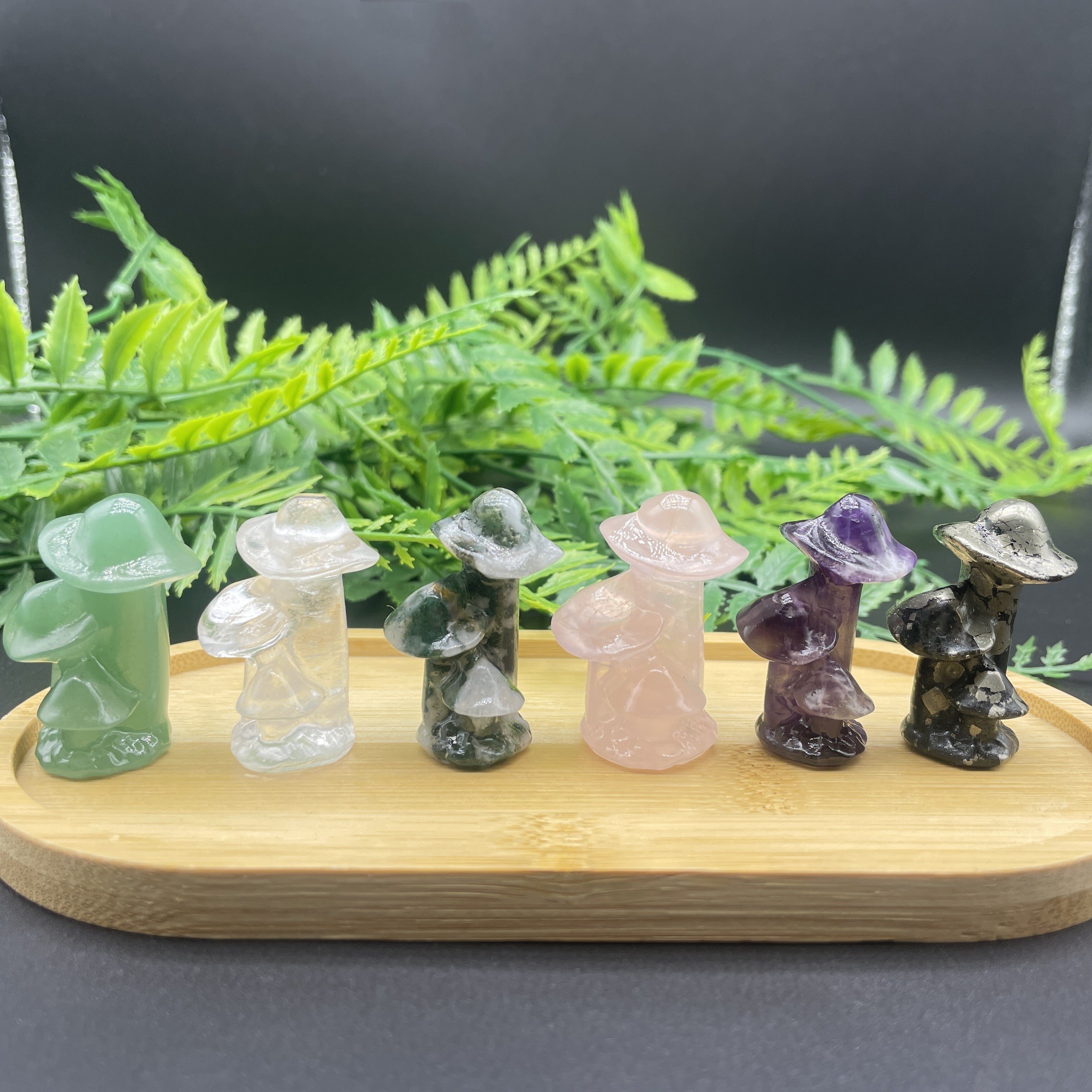 4CM Triple Mushroom Carvings