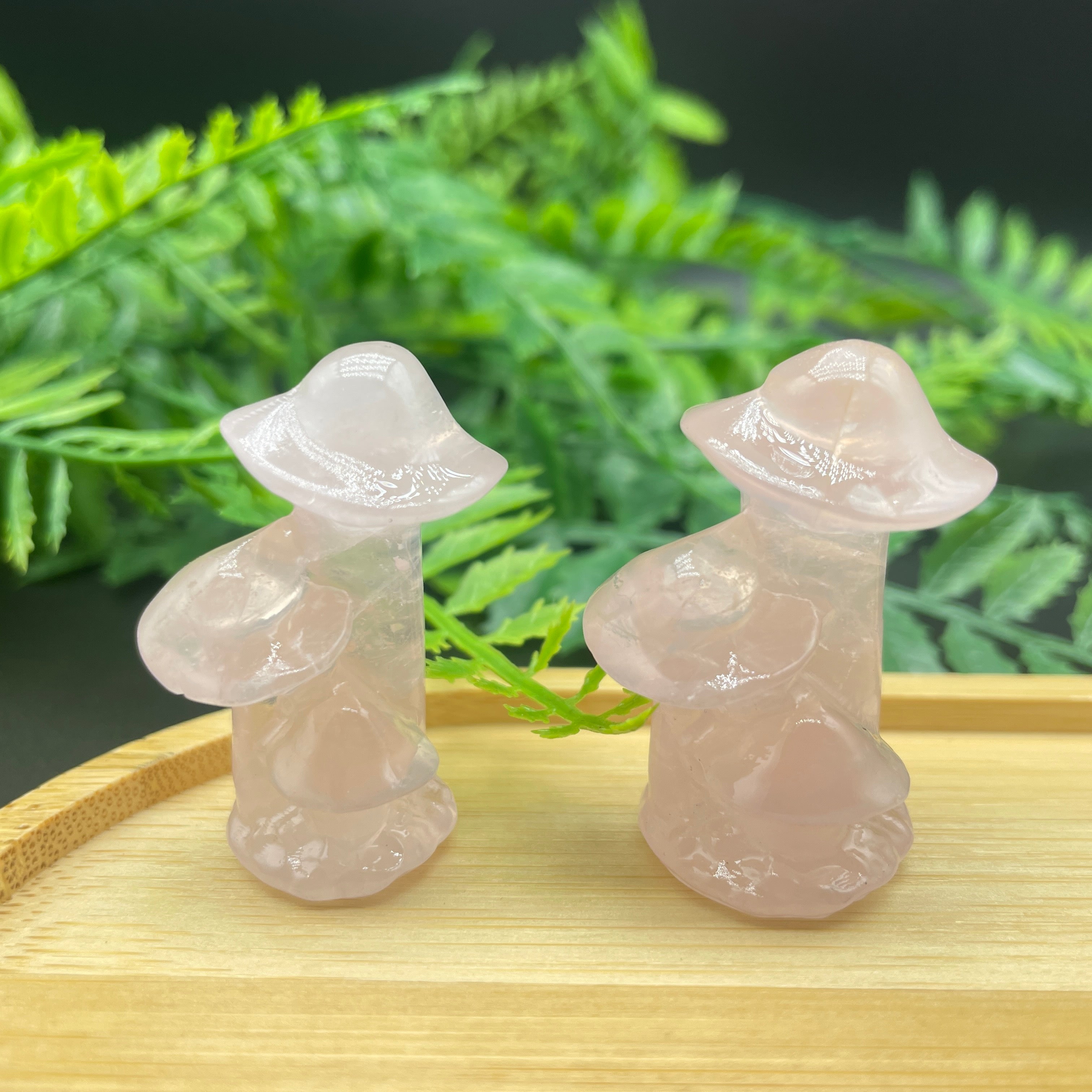 4CM Triple Mushroom Carvings