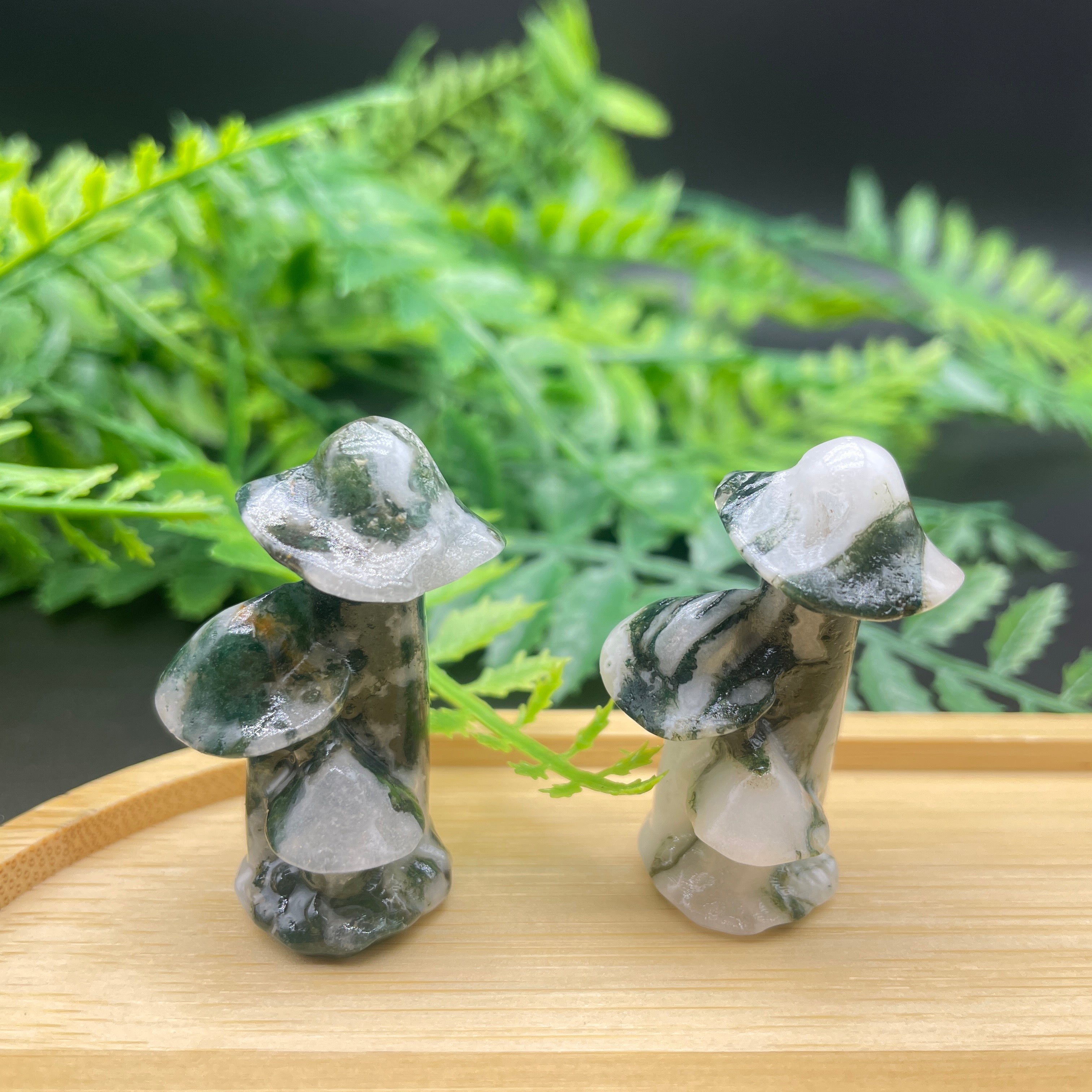 4CM Triple Mushroom Carvings