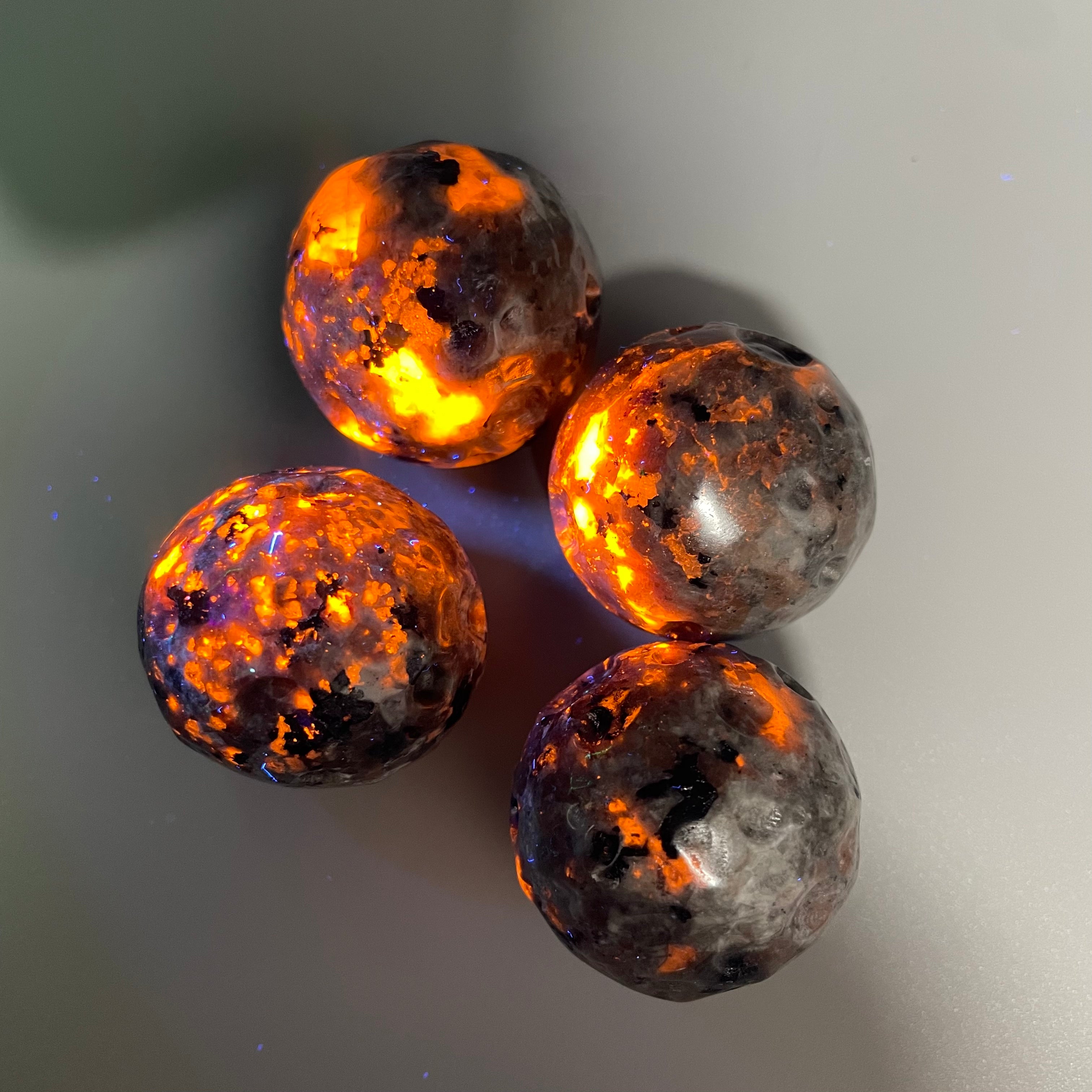 3CM Crater Moon Sphere Natural Crystal Carving