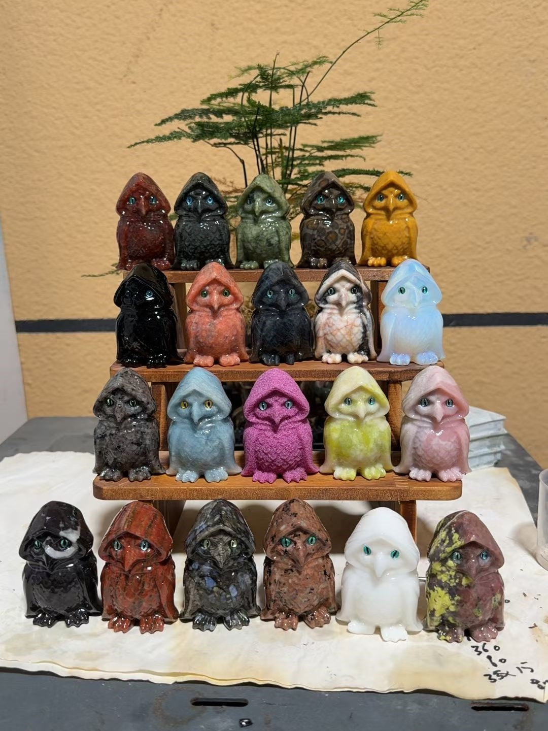 7cm owl witch carving