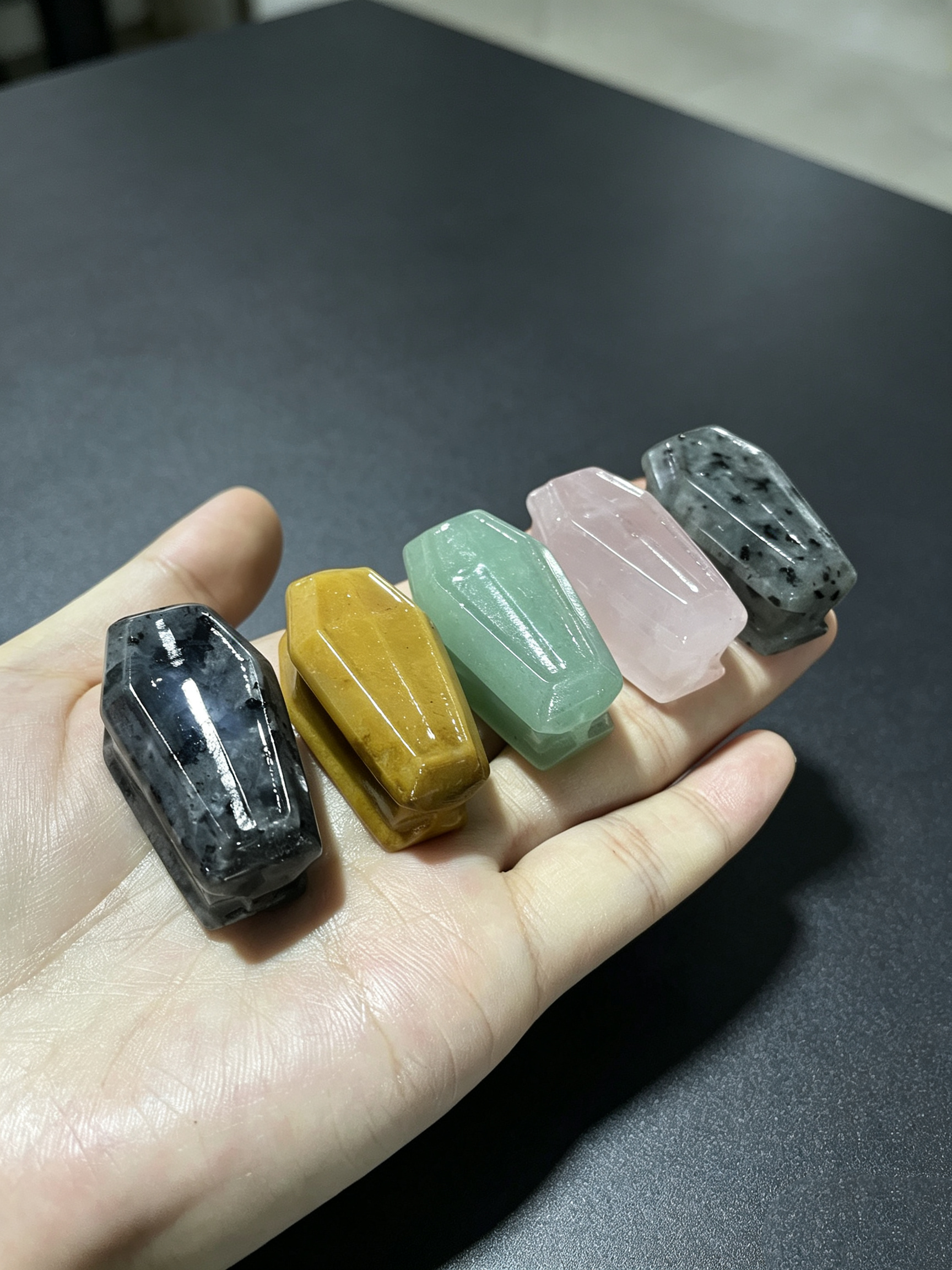 4cm Mini Coffin carving