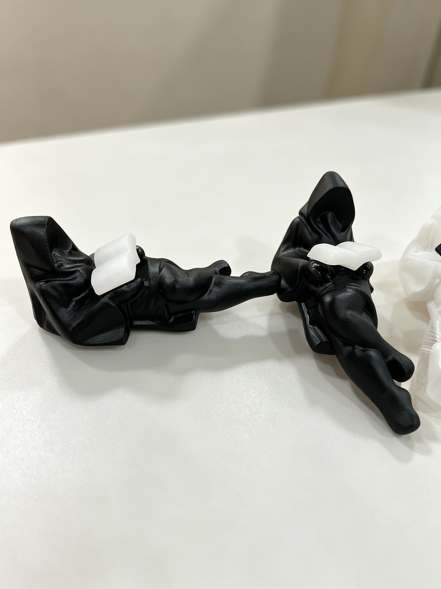 13cm reaper reading a book carving