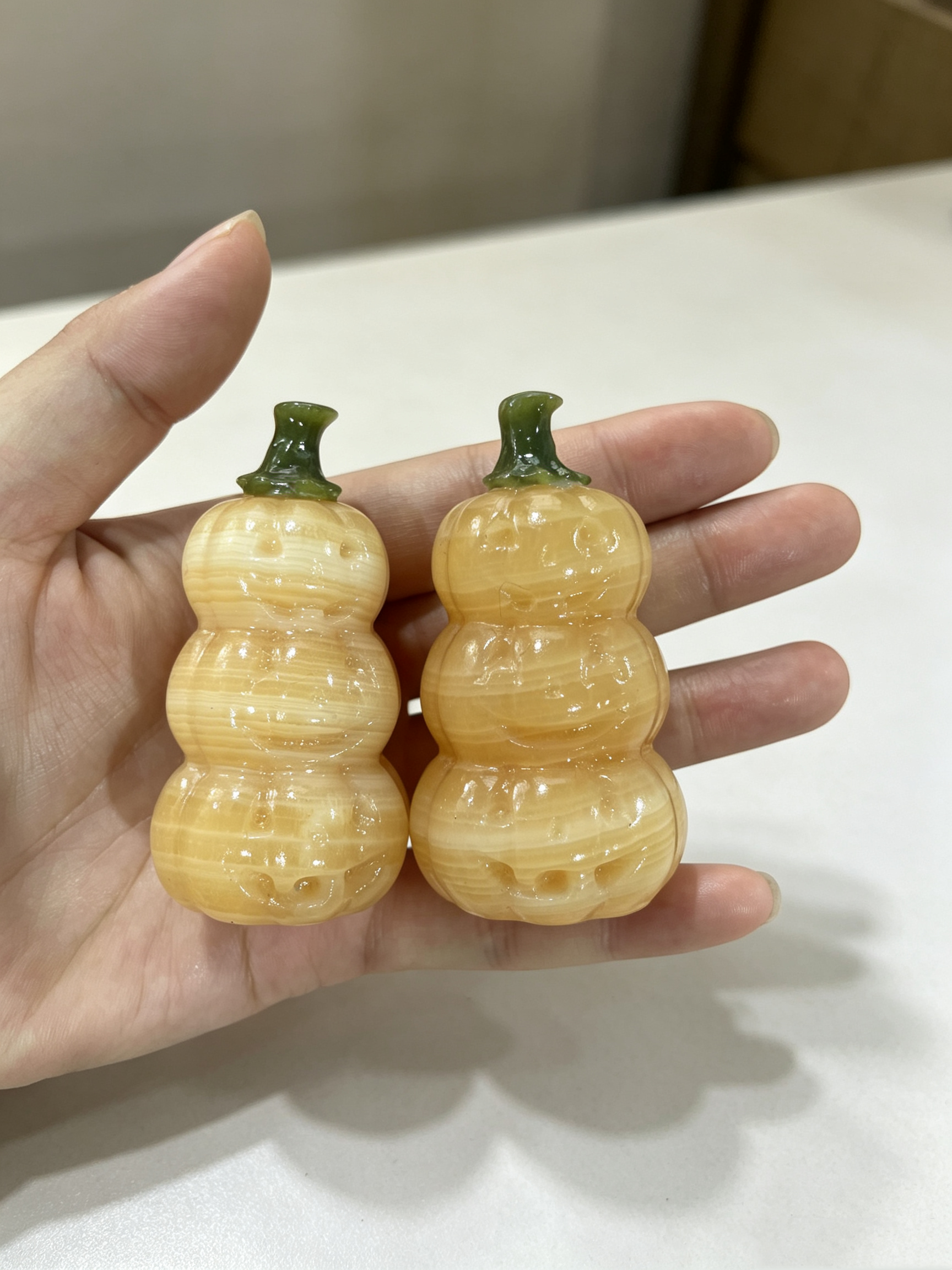 7cm Orange Calcite Stacking Pumpkin Carving