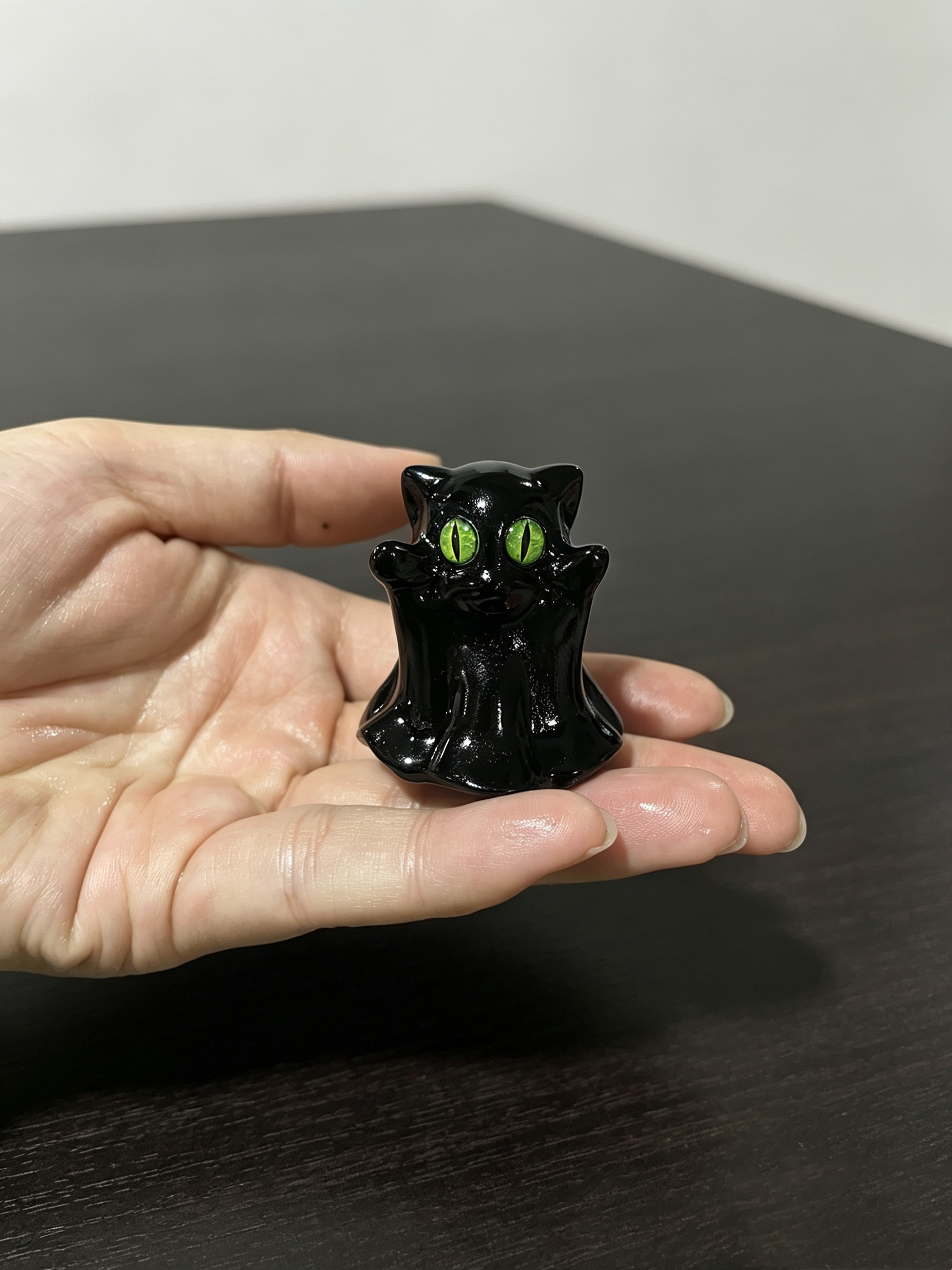 4cm Ghost Cat carving