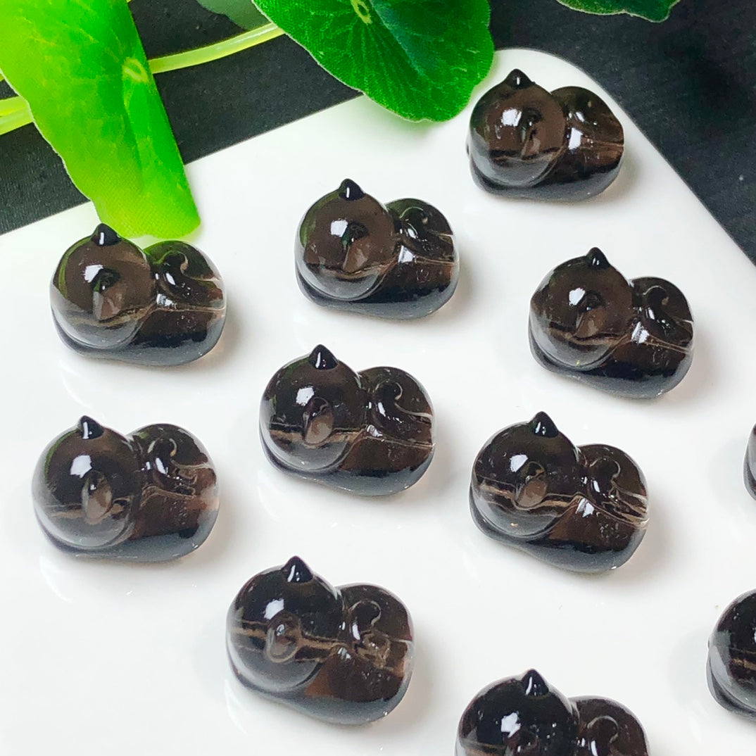 Icy Obsidian Crouching Cat Beads