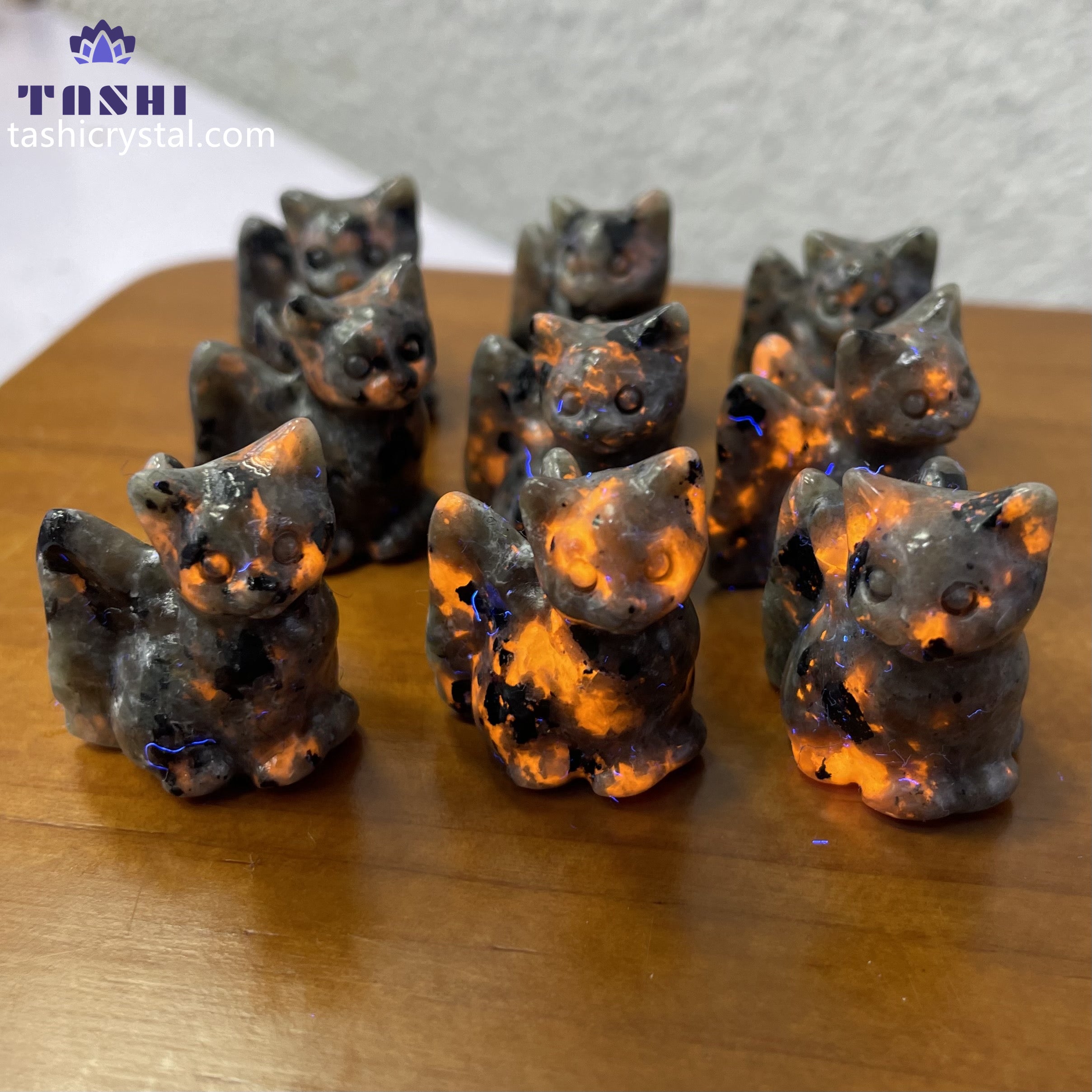 3CM Angel Wing Cat Mini Carving