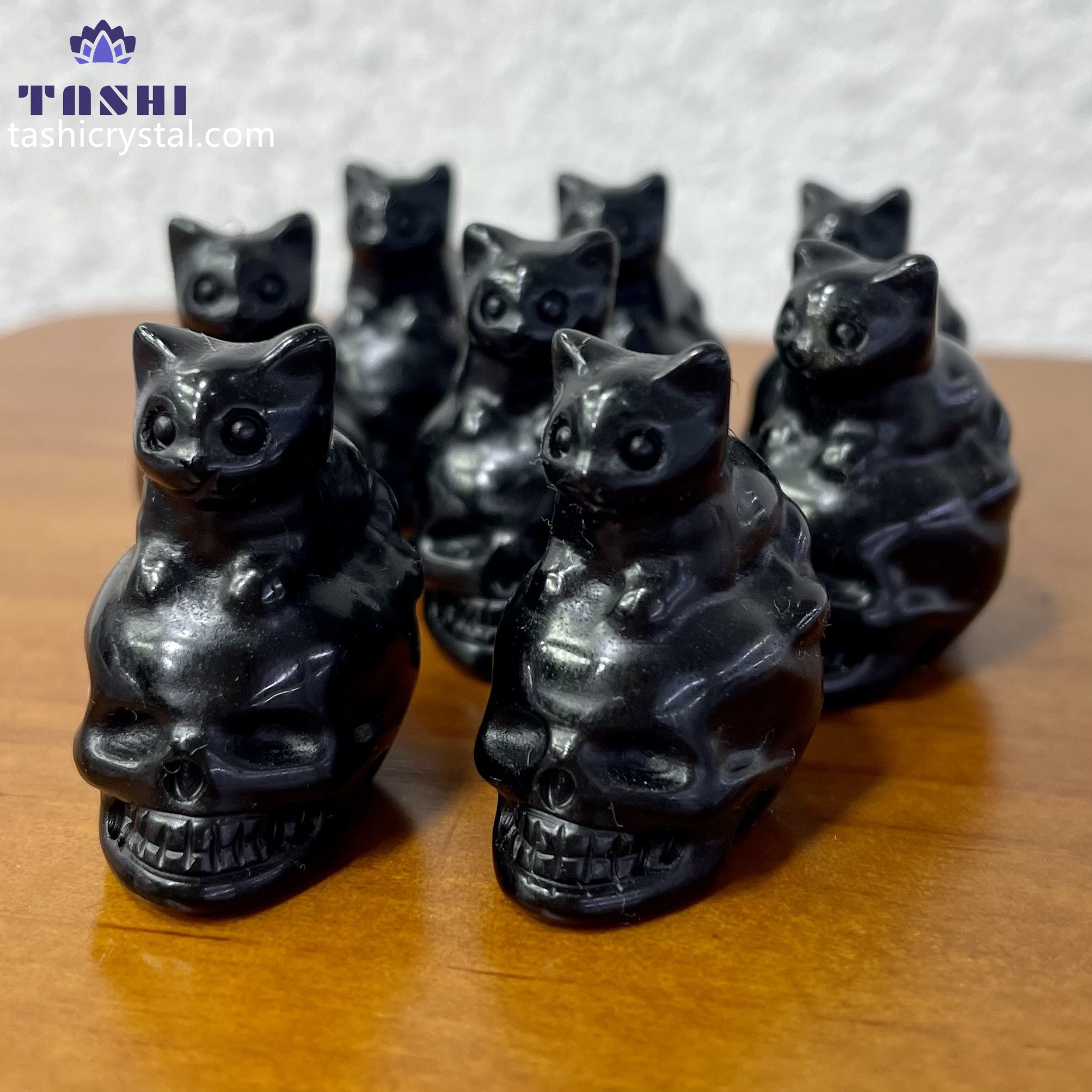 3CM Cat on Skull Mini Carving