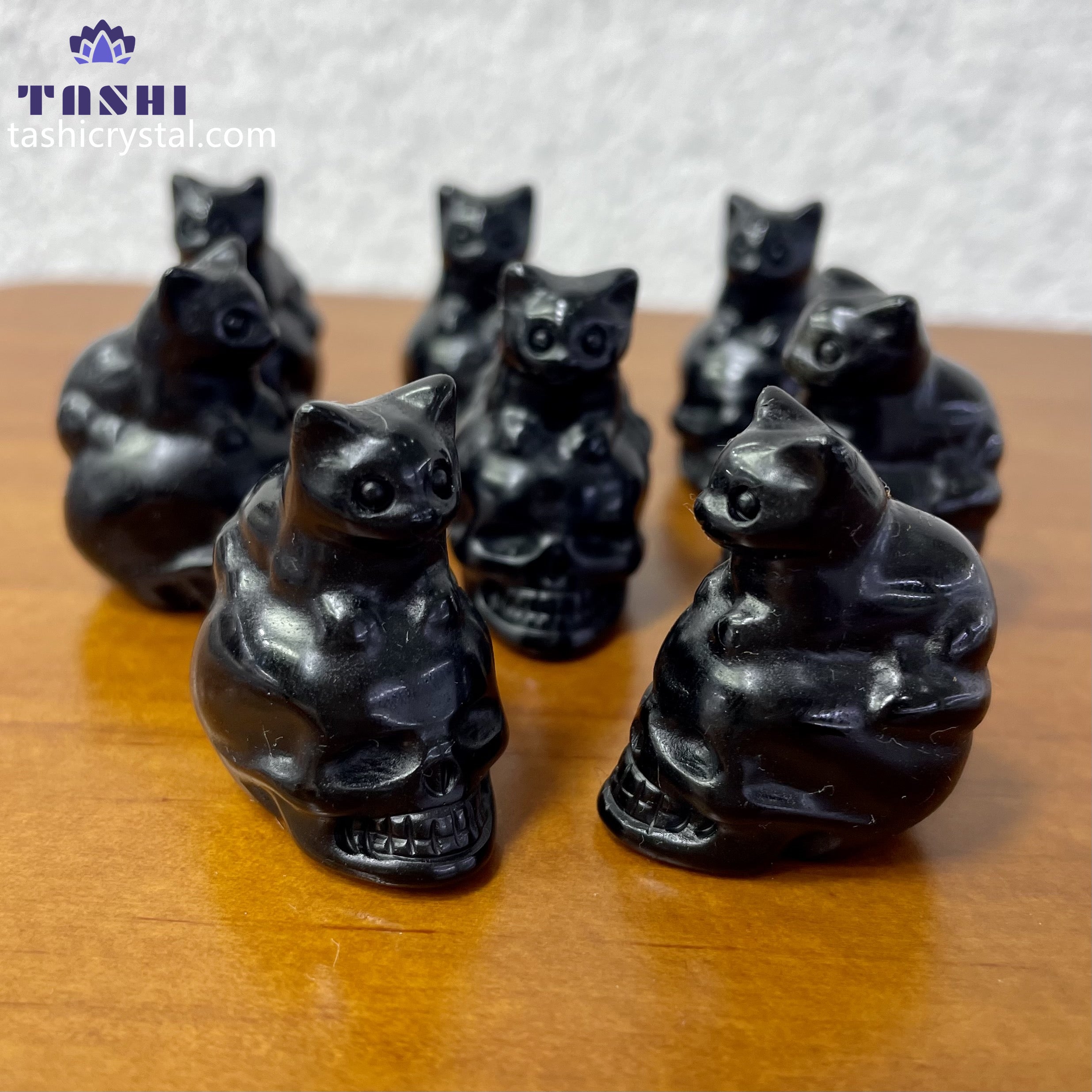 3CM Cat on Skull Mini Carving
