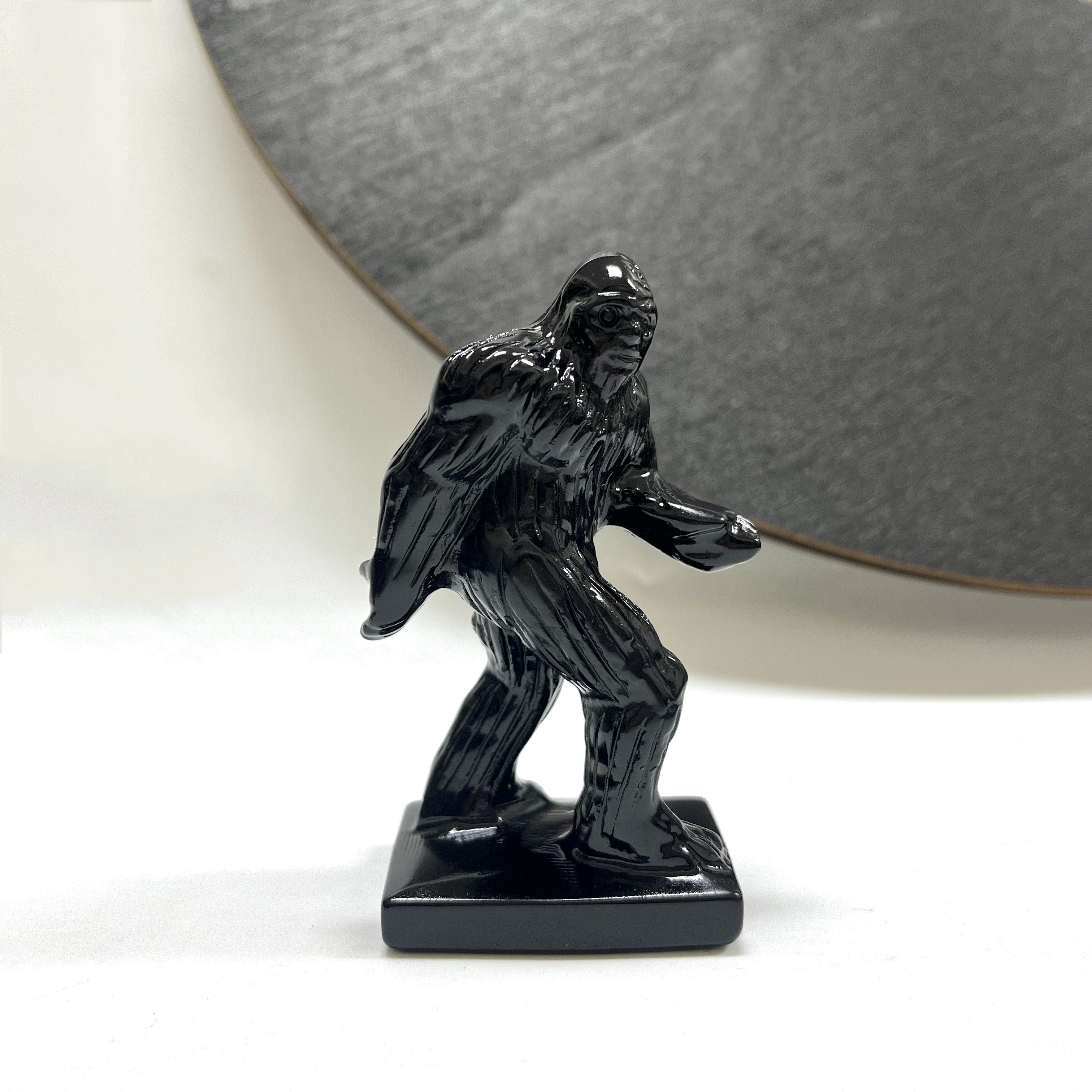 8CM Bigfoot with base Carving