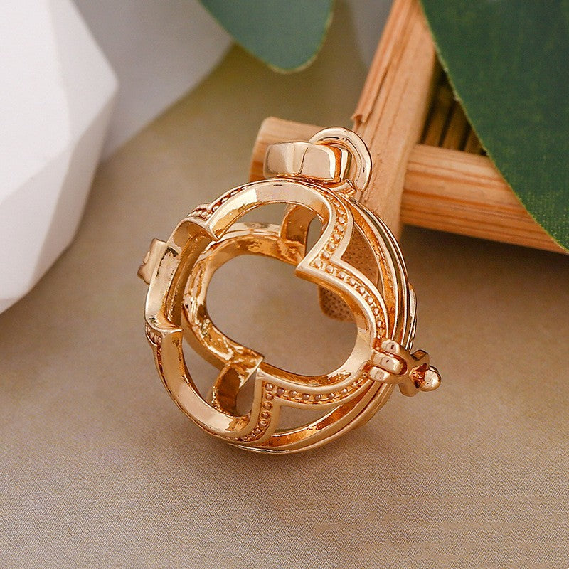 Four Leaf Clover Metal Sphere Holder Necklace Perfume Pendant