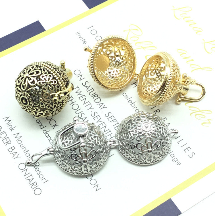 Flower Metal Sphere Holder Necklace Perfume Pendant