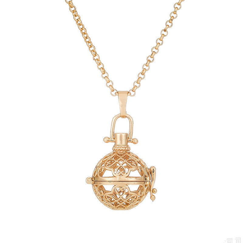 Hearts Metal Sphere Holder Necklace