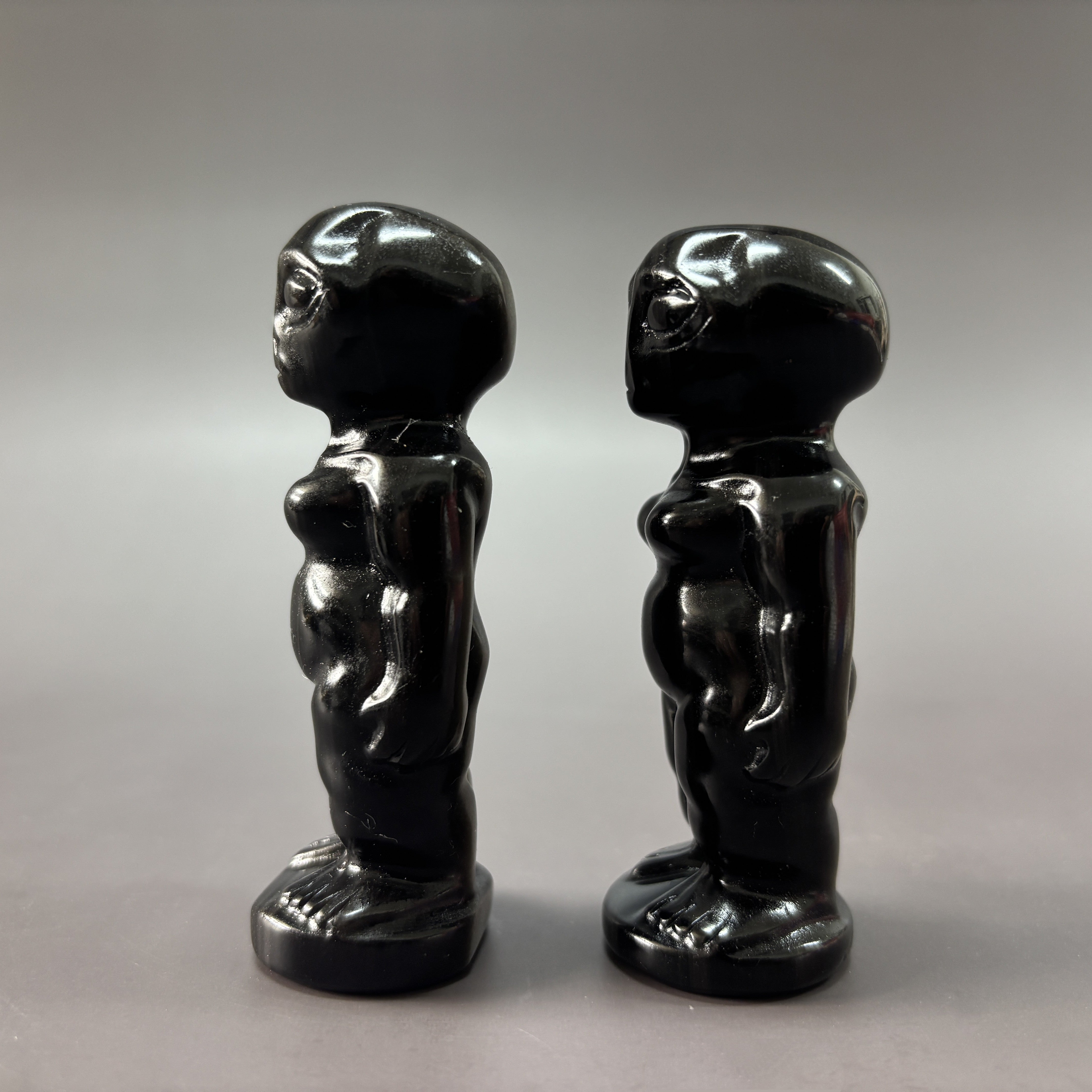 Alien Silver Sheen Obsidian Carving
