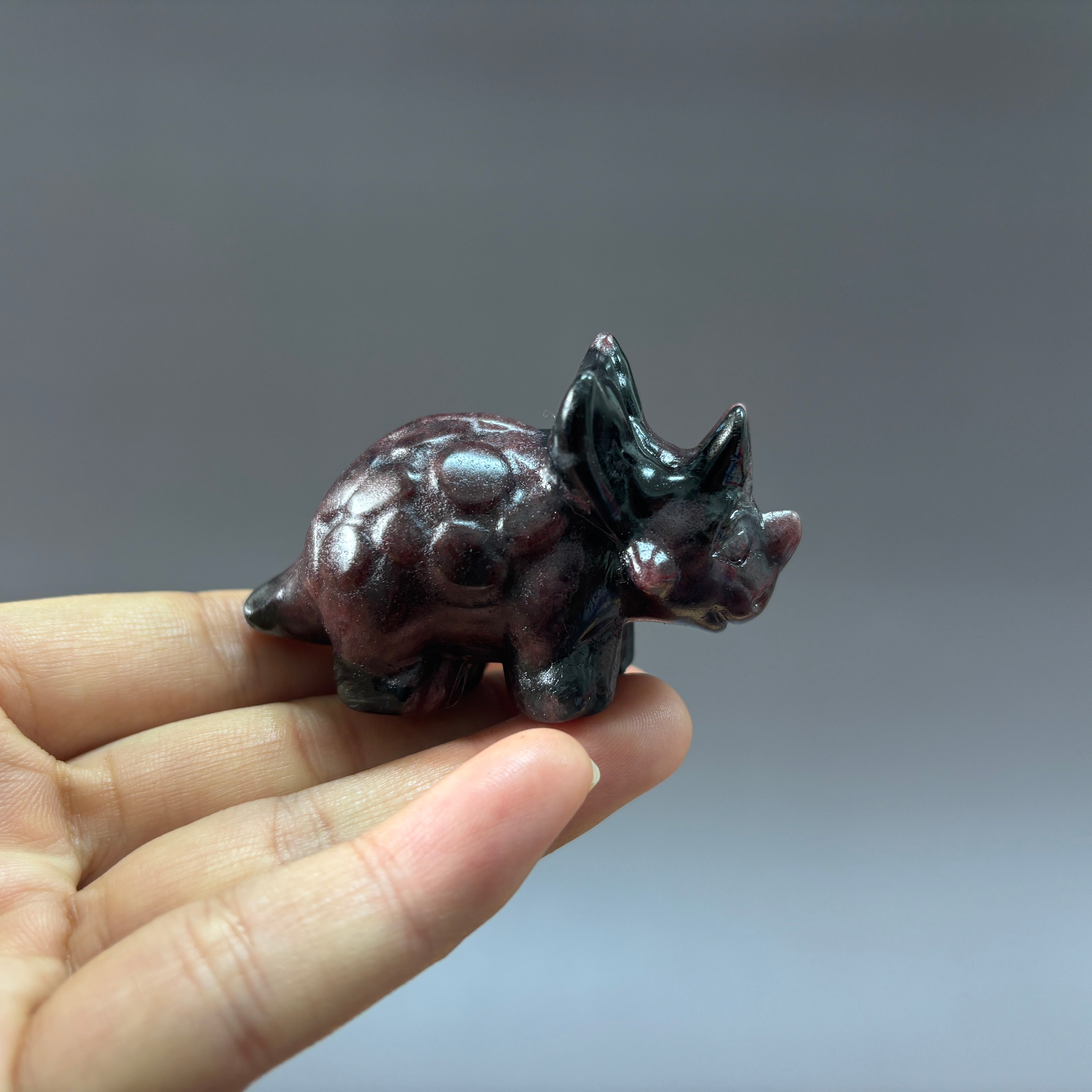 6CM Triceratops Carving