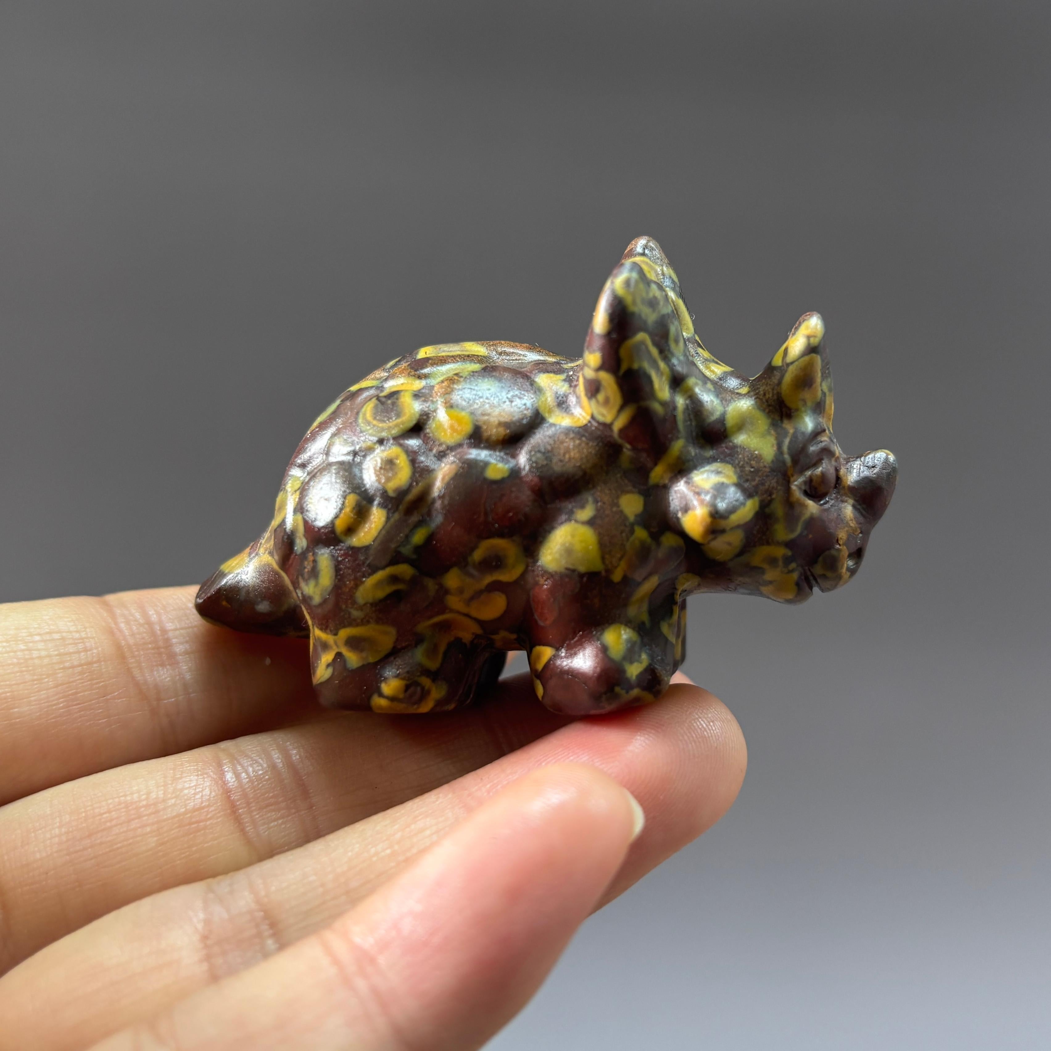 6CM Triceratops Carving