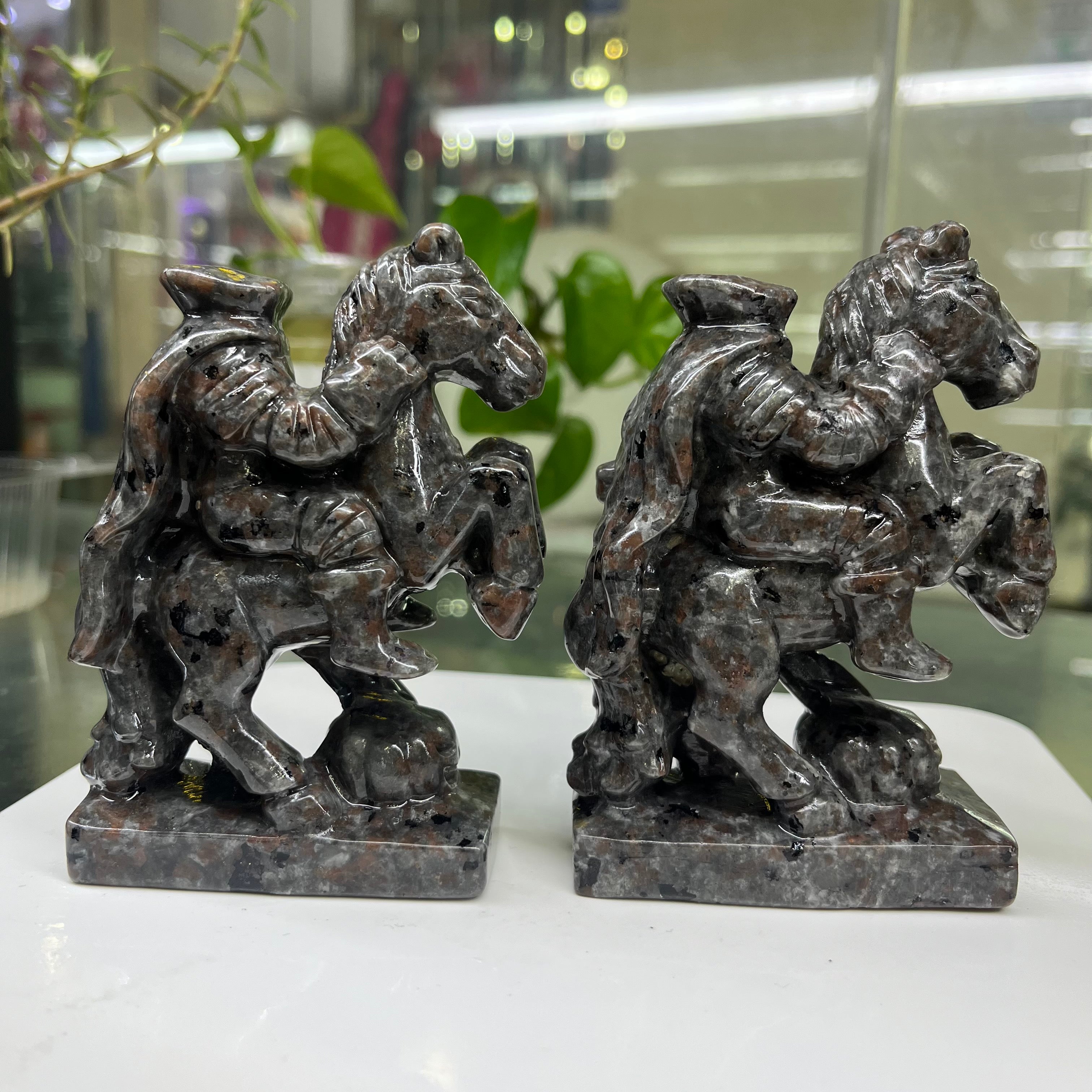 Yooperlite Headless Horseman Carving