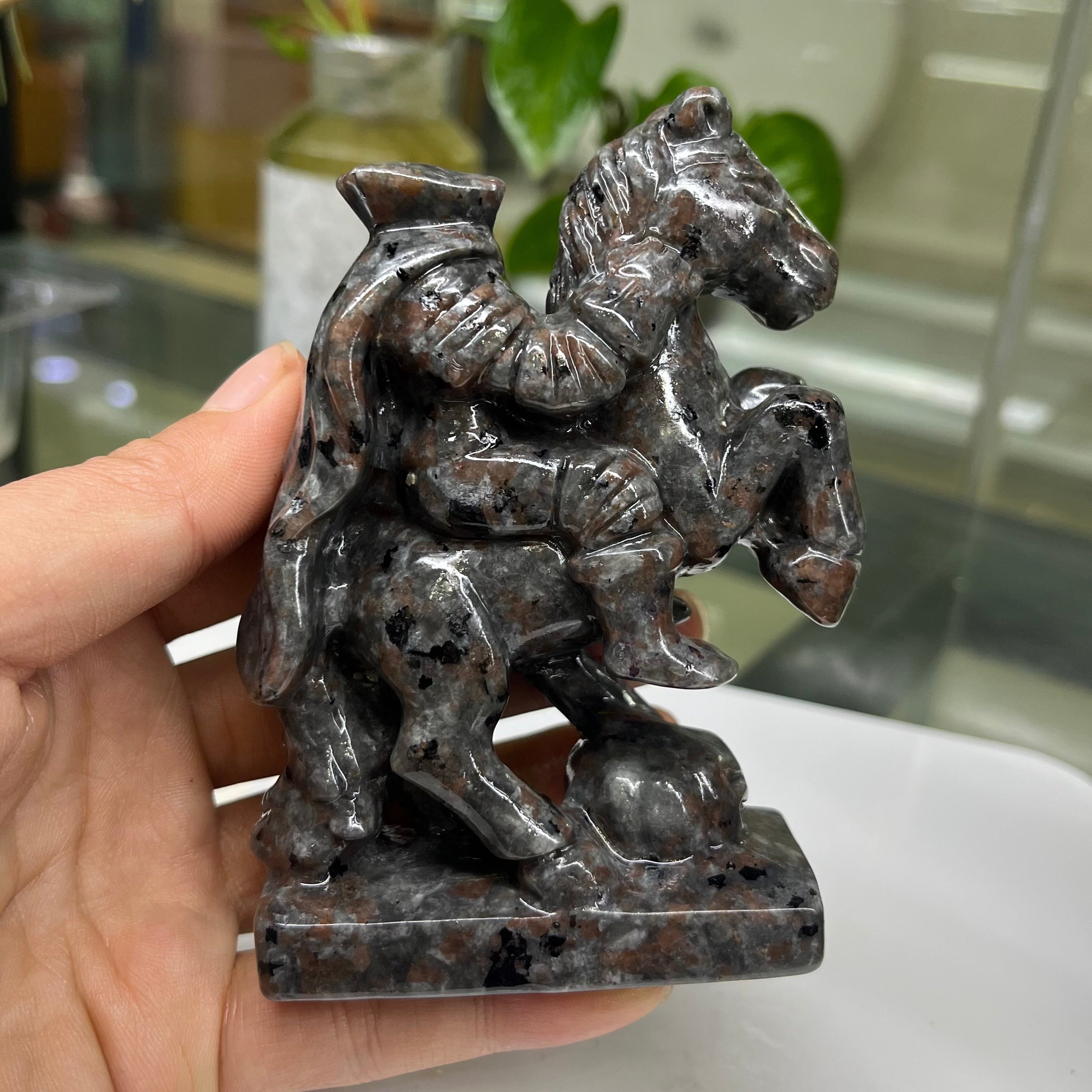 Yooperlite Headless Horseman Carving