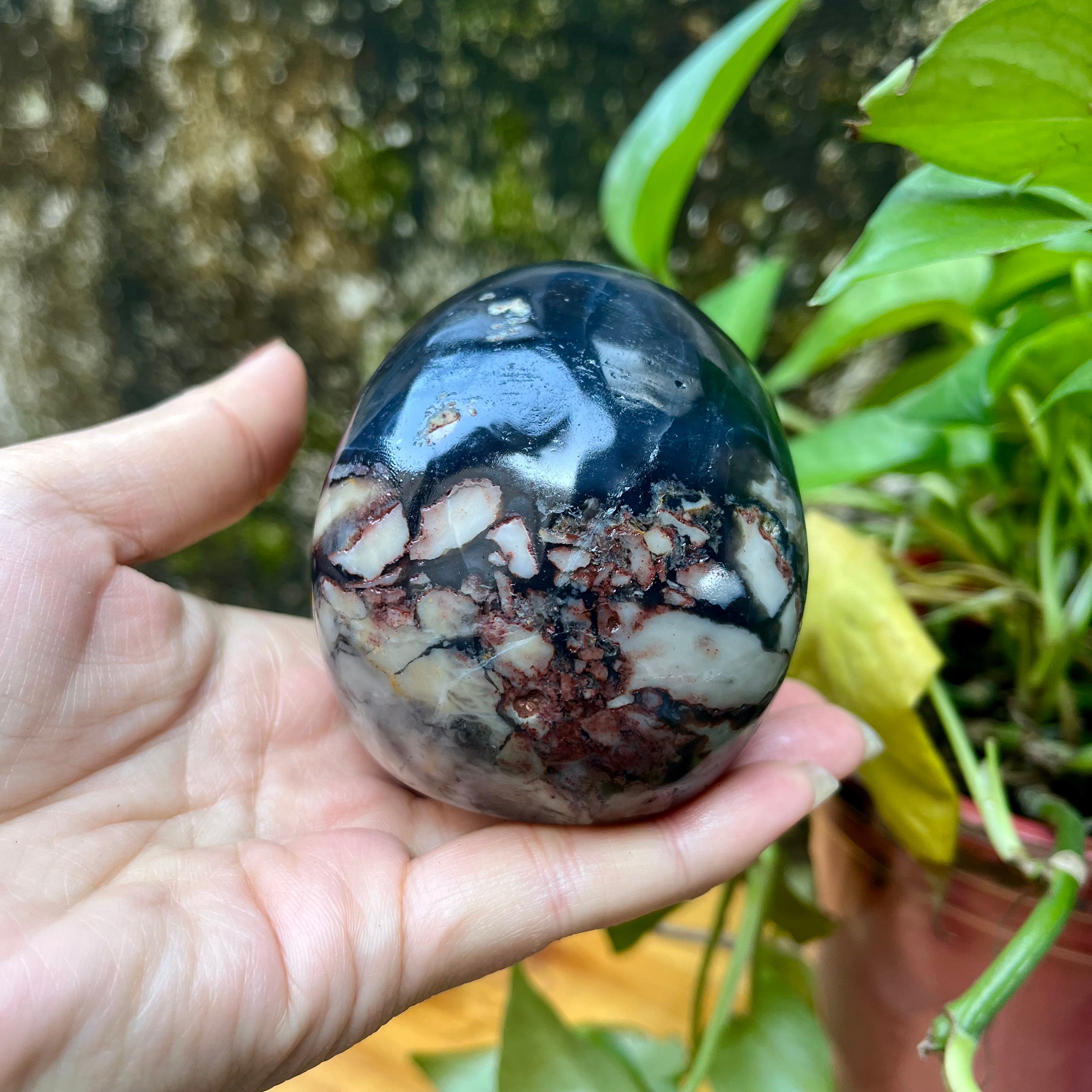 UV Reactive Volcanic Agate Skull Carving