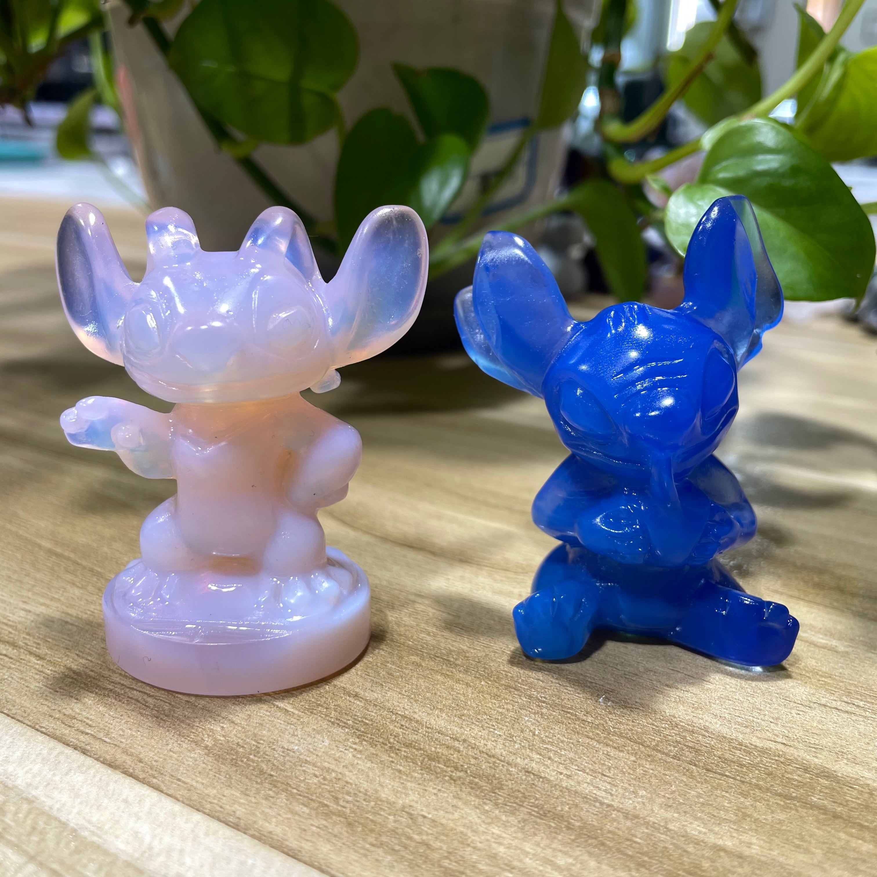 6CM Opalite Stitch Carvings