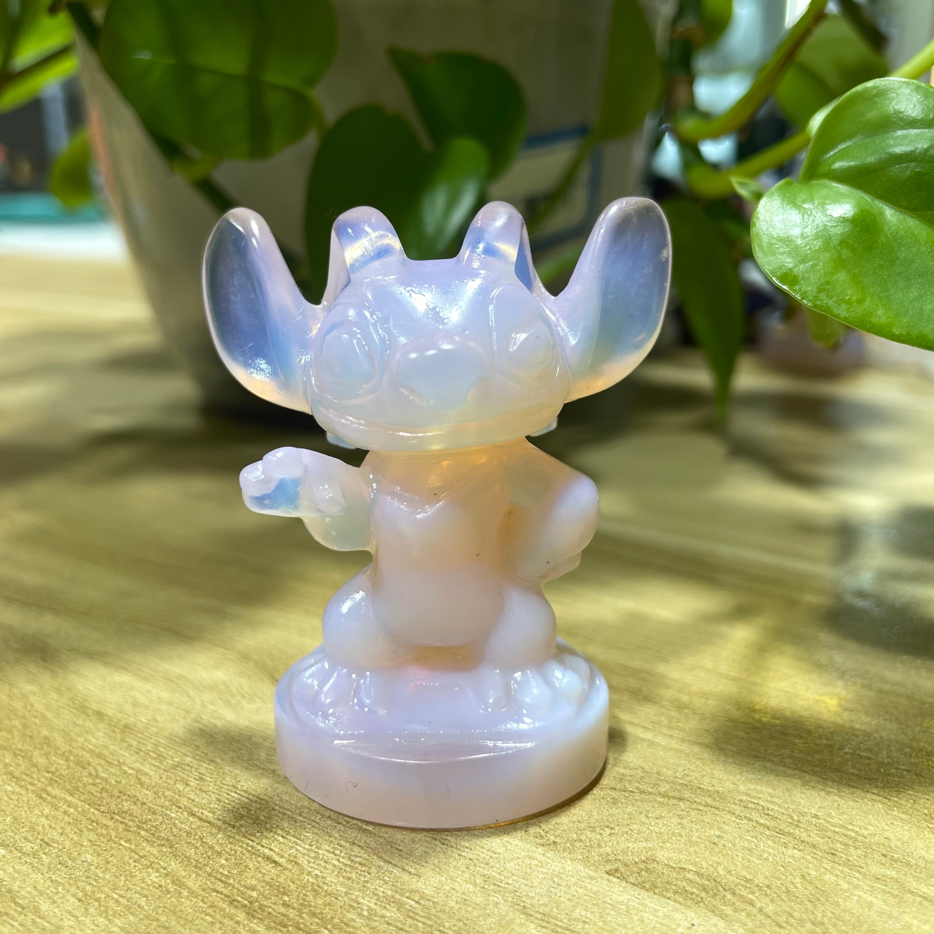 6CM Opalite Stitch Carvings