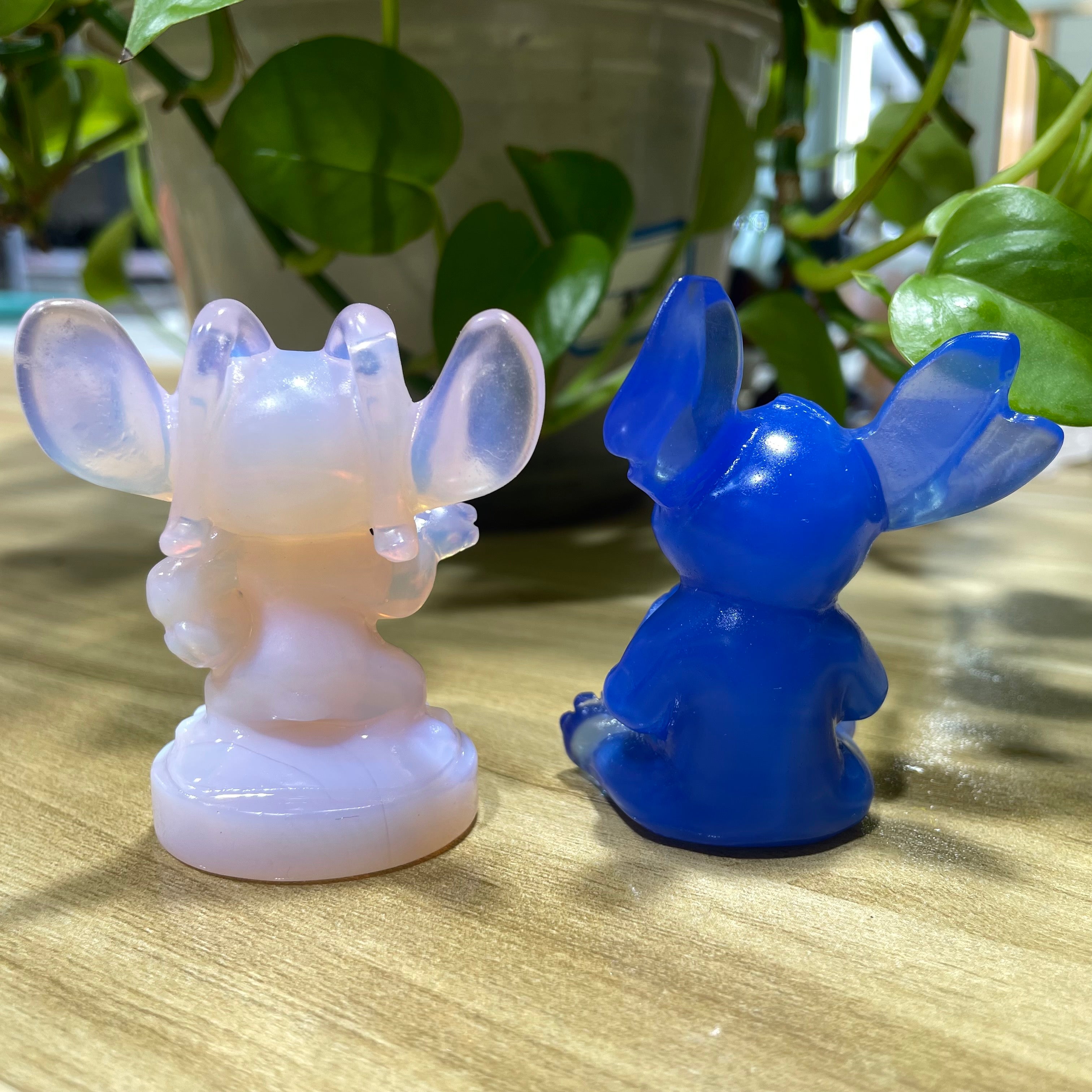 6CM Opalite Stitch Carvings