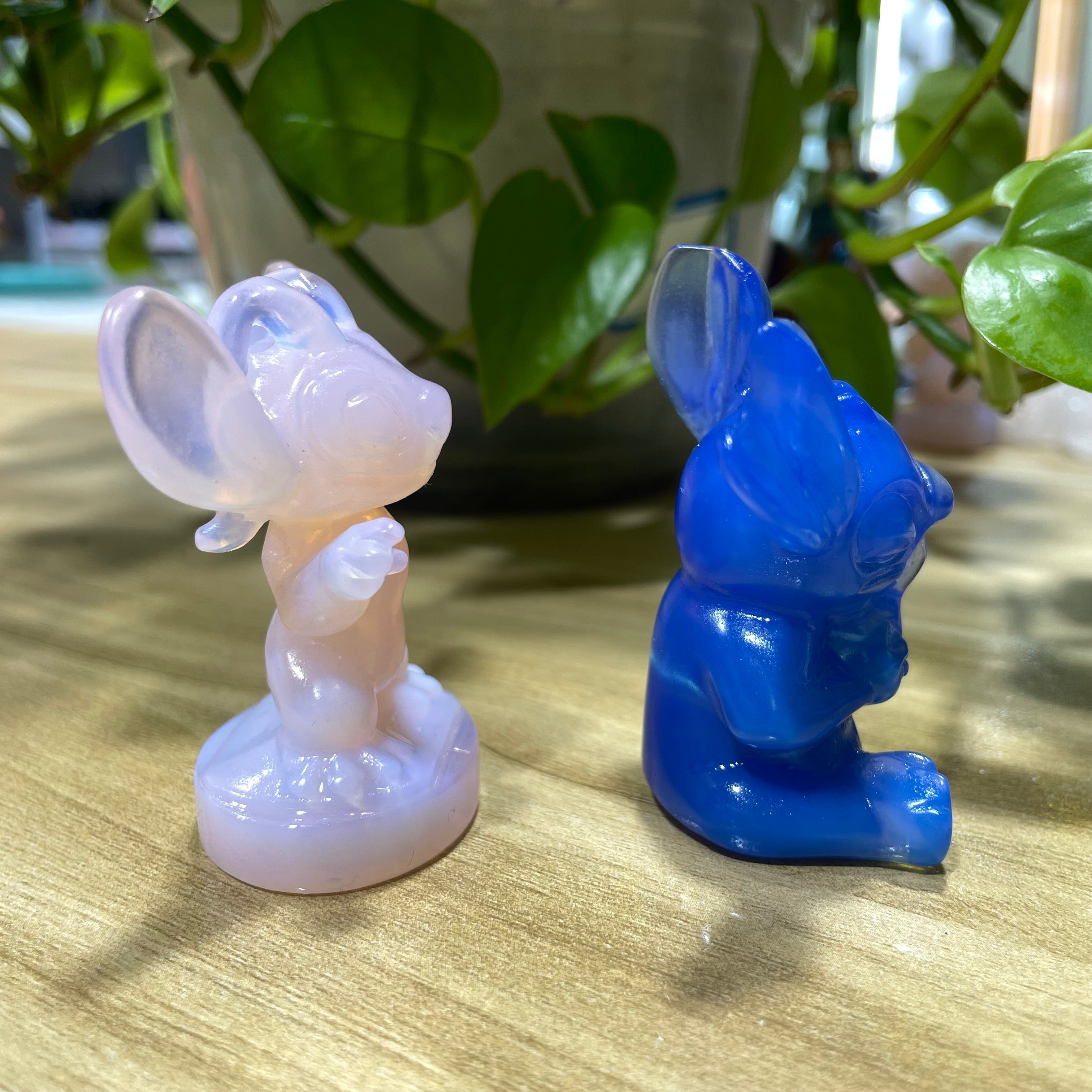6CM Opalite Stitch Carvings
