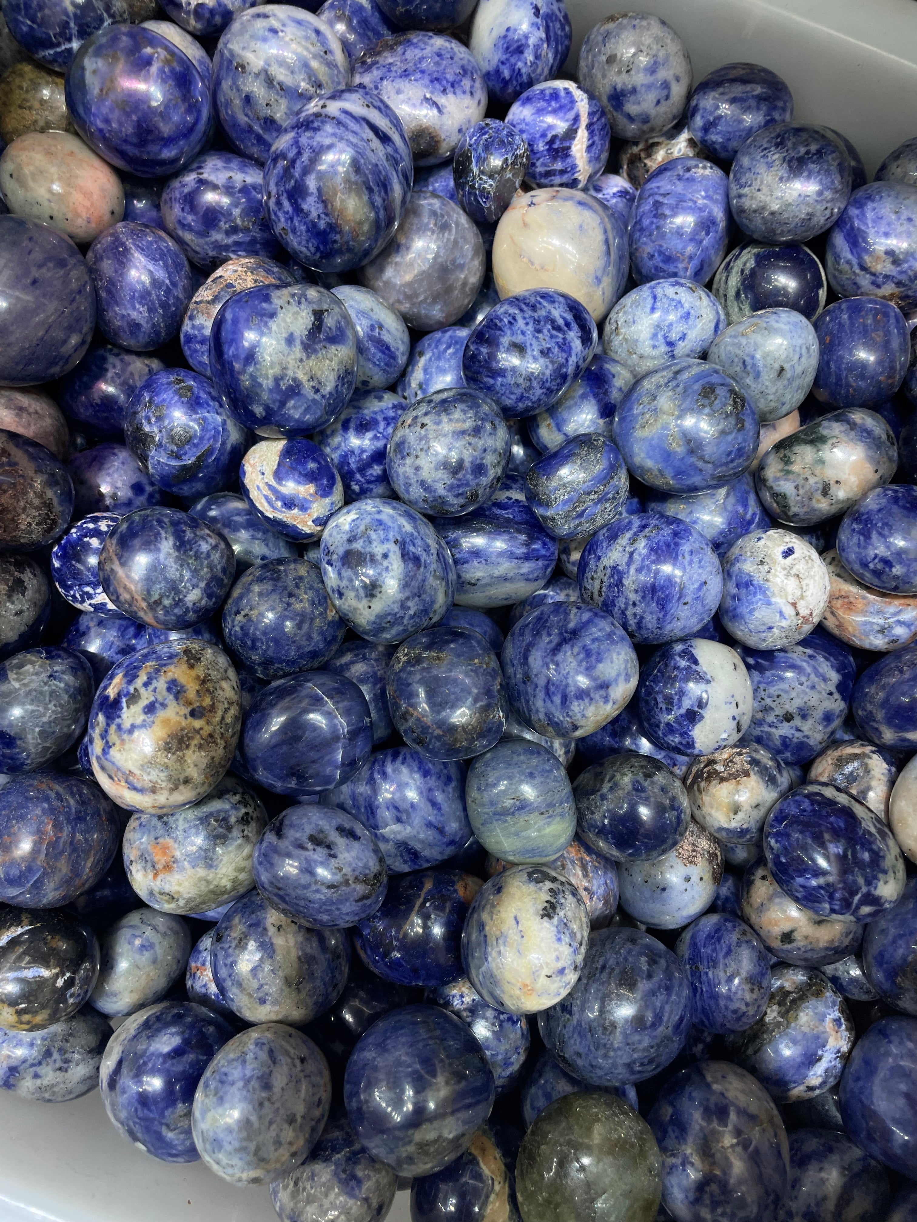 Sodalite tumbles