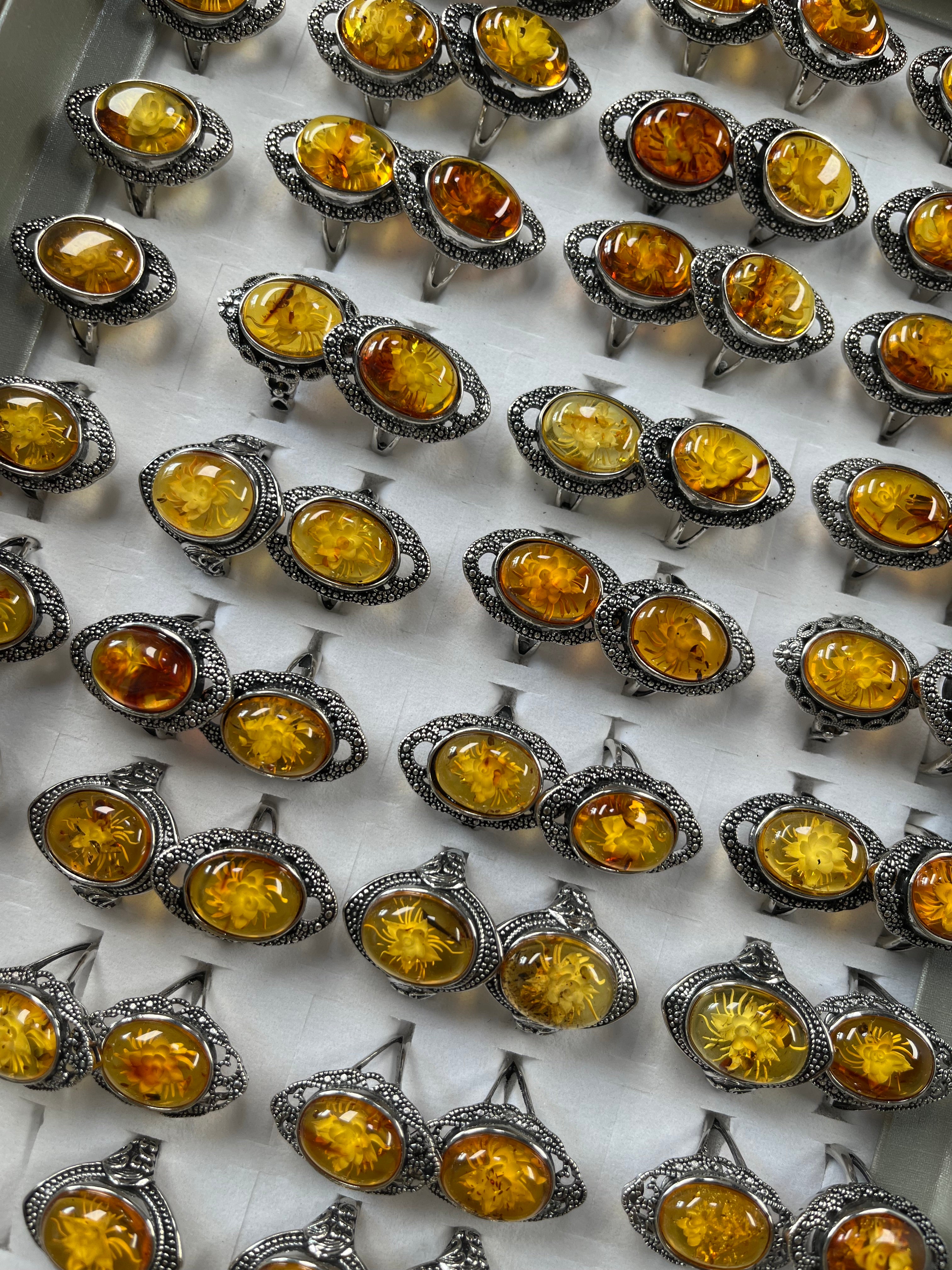 inner carved flower amber ring