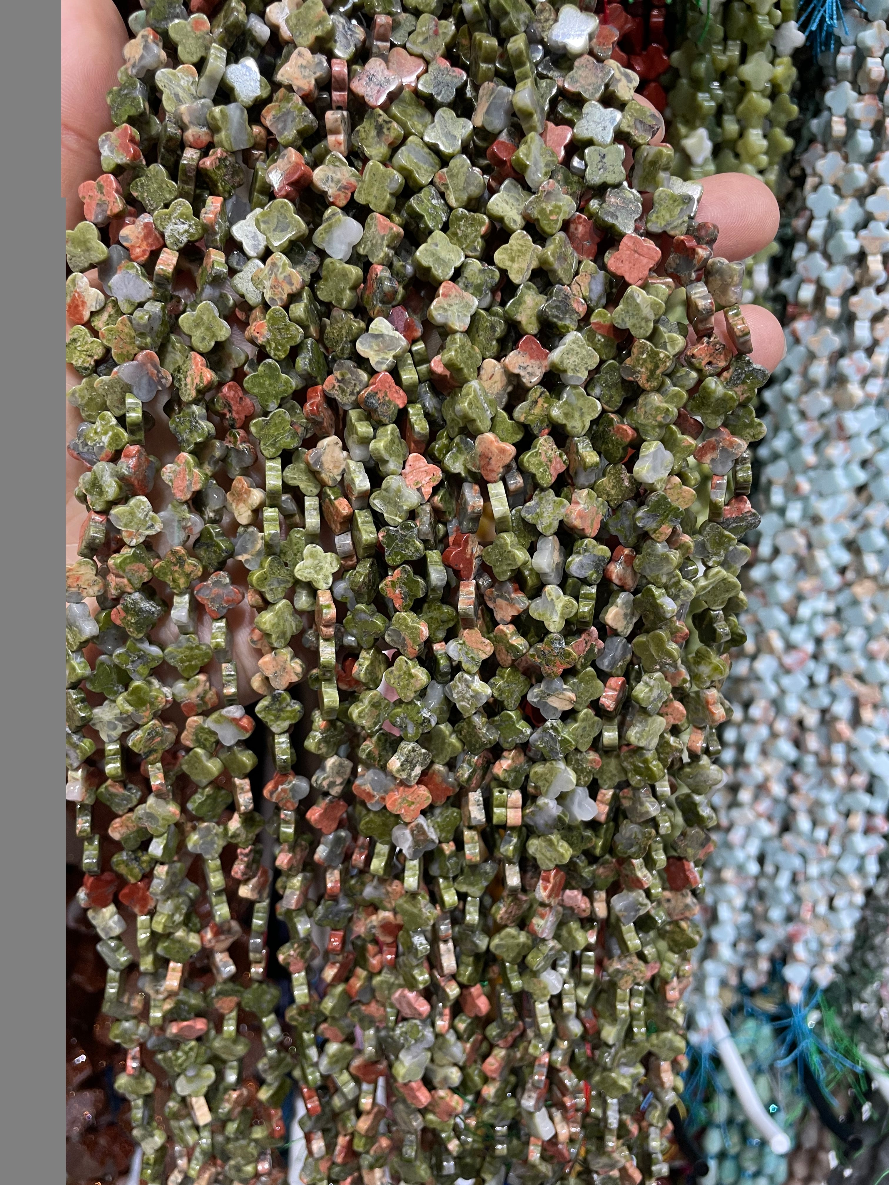7mm unakite clover beads strand
