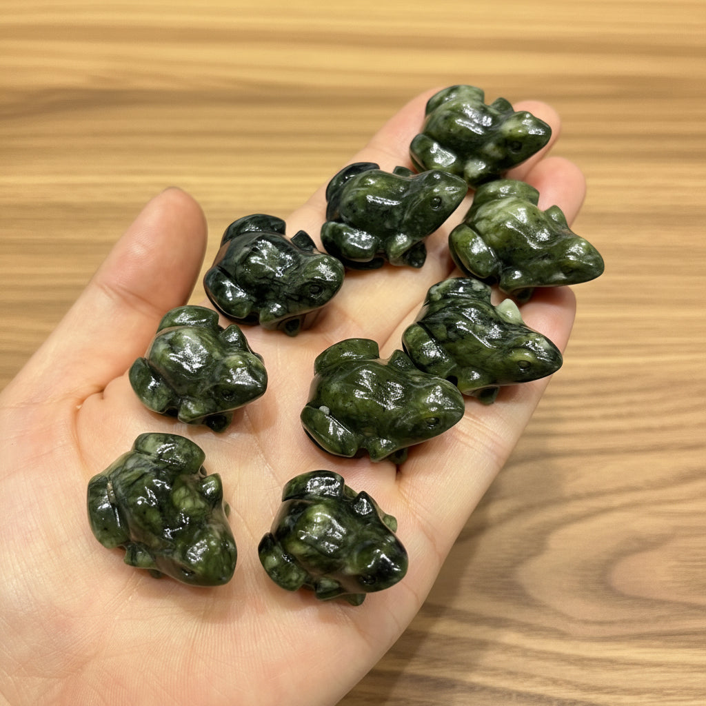 3cm serpentine frogs carving