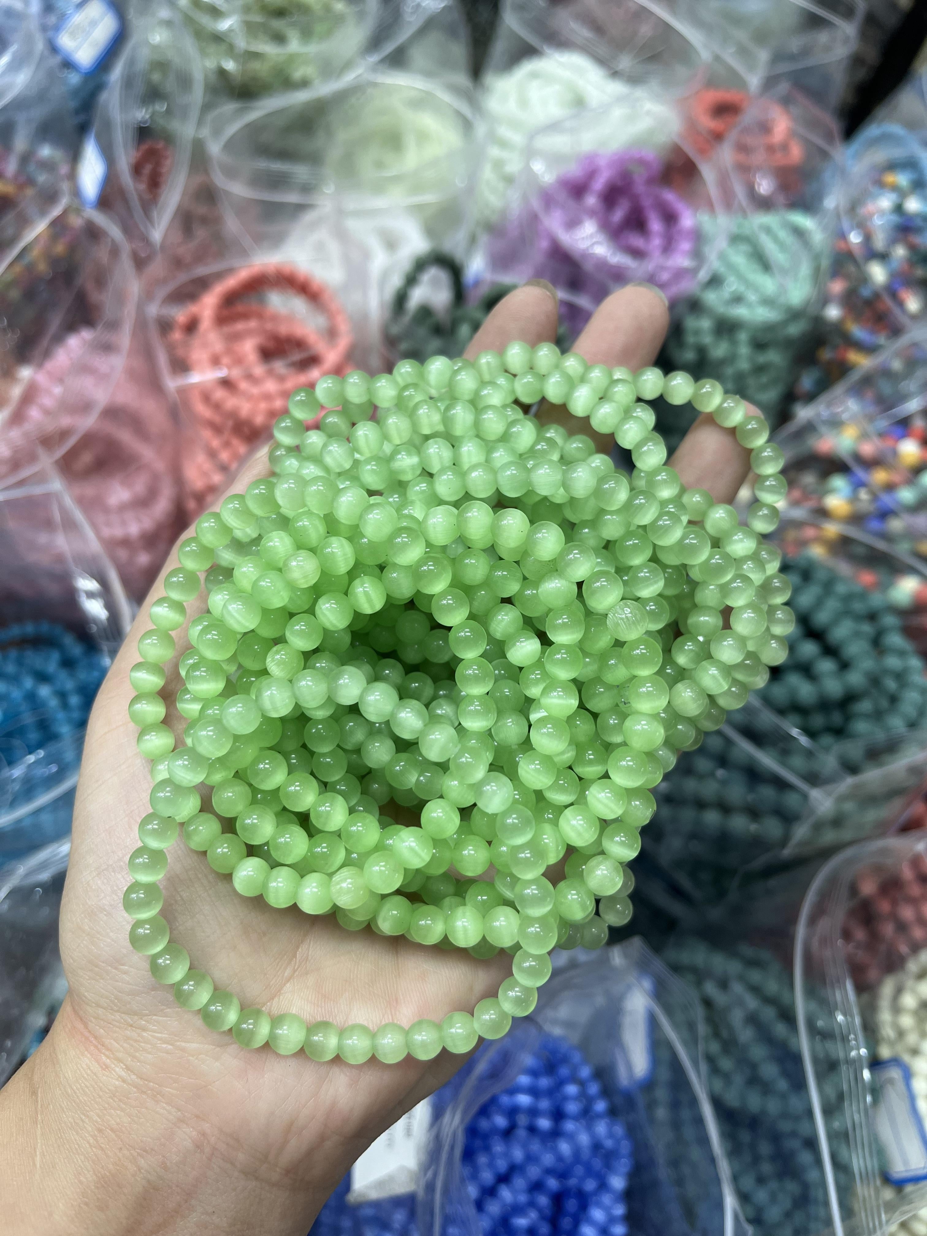6mm light green cat eye bracelet