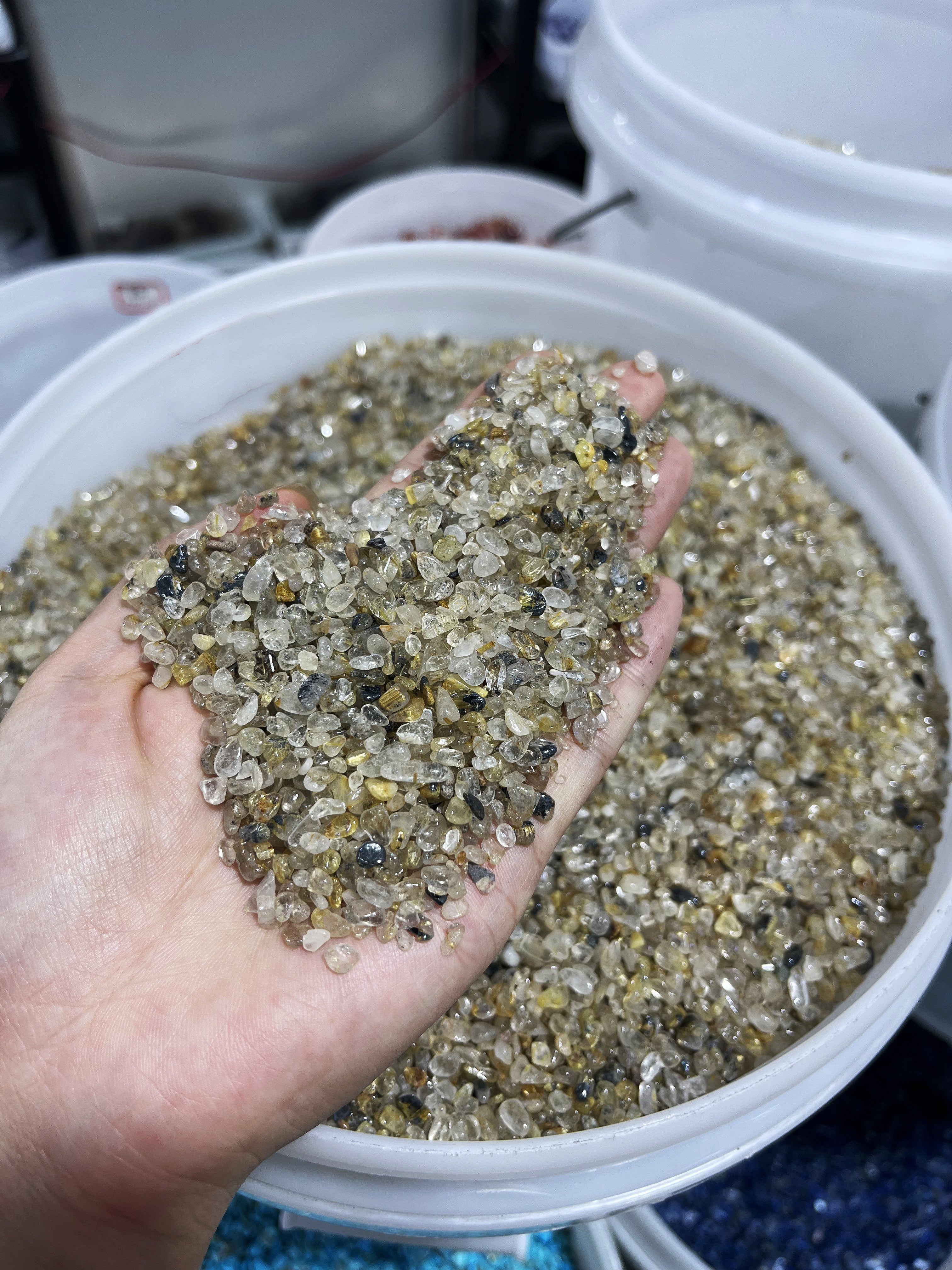 golden rutile quartz chips