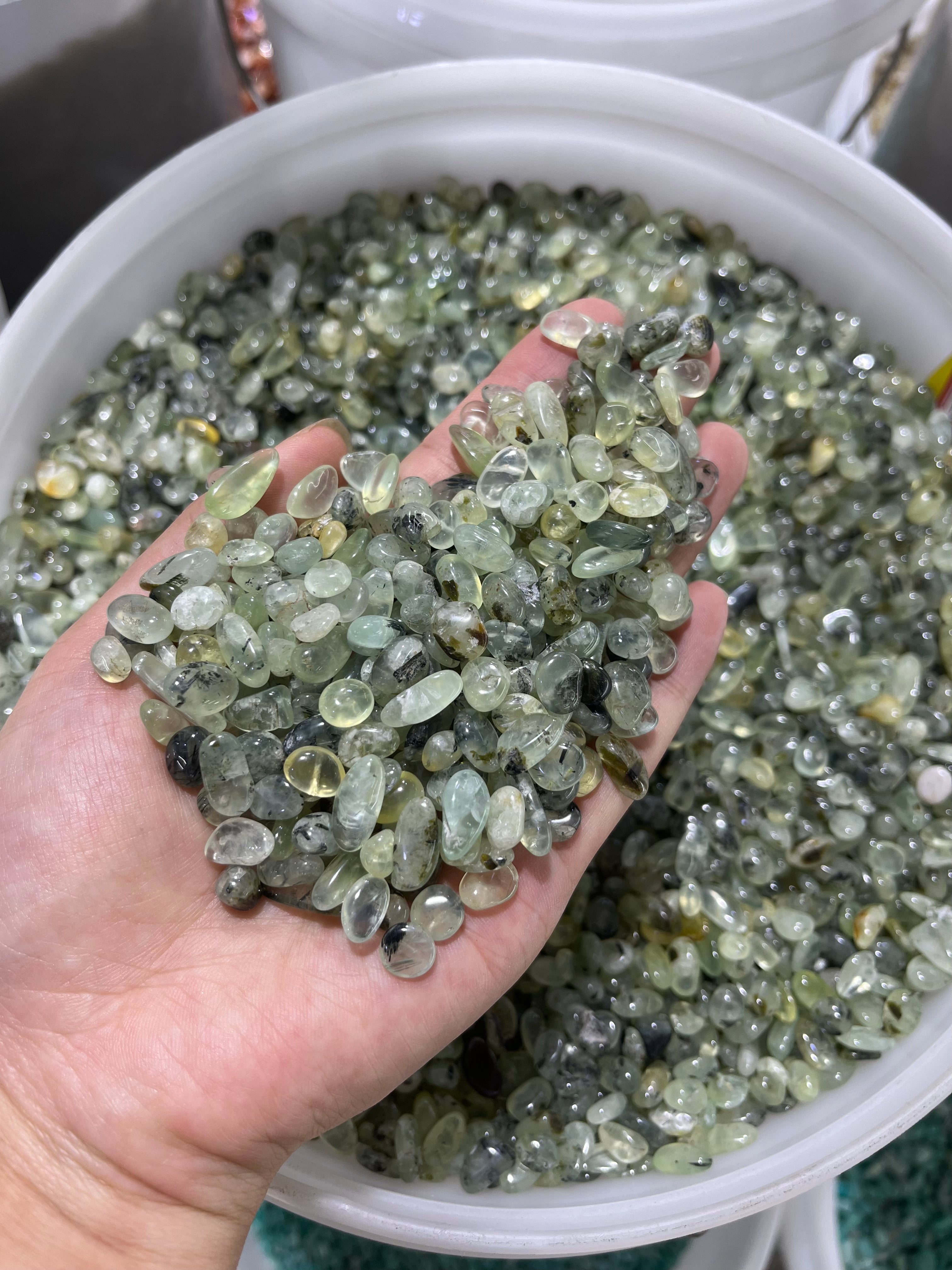 prehnite chips