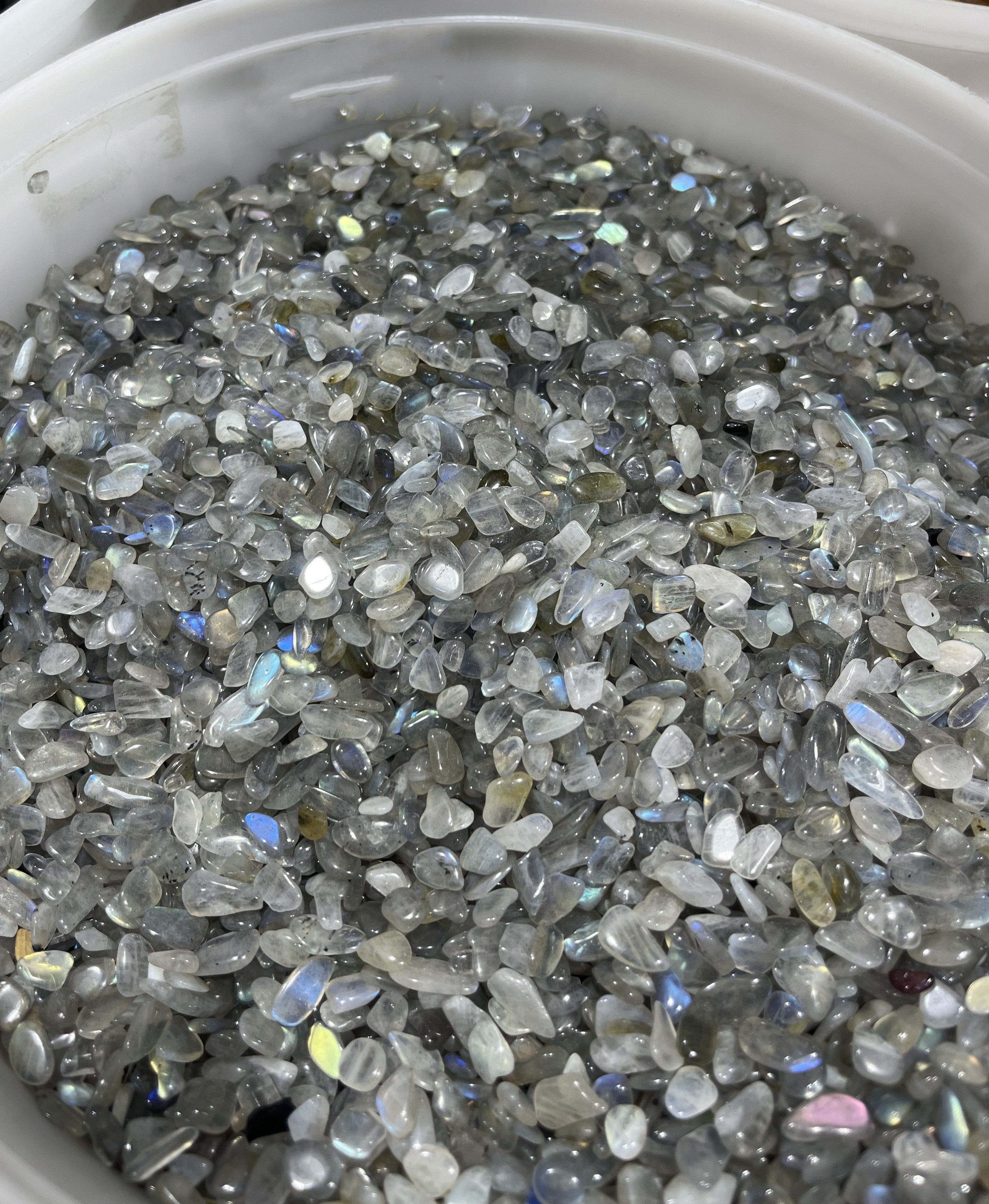 labradorite chips