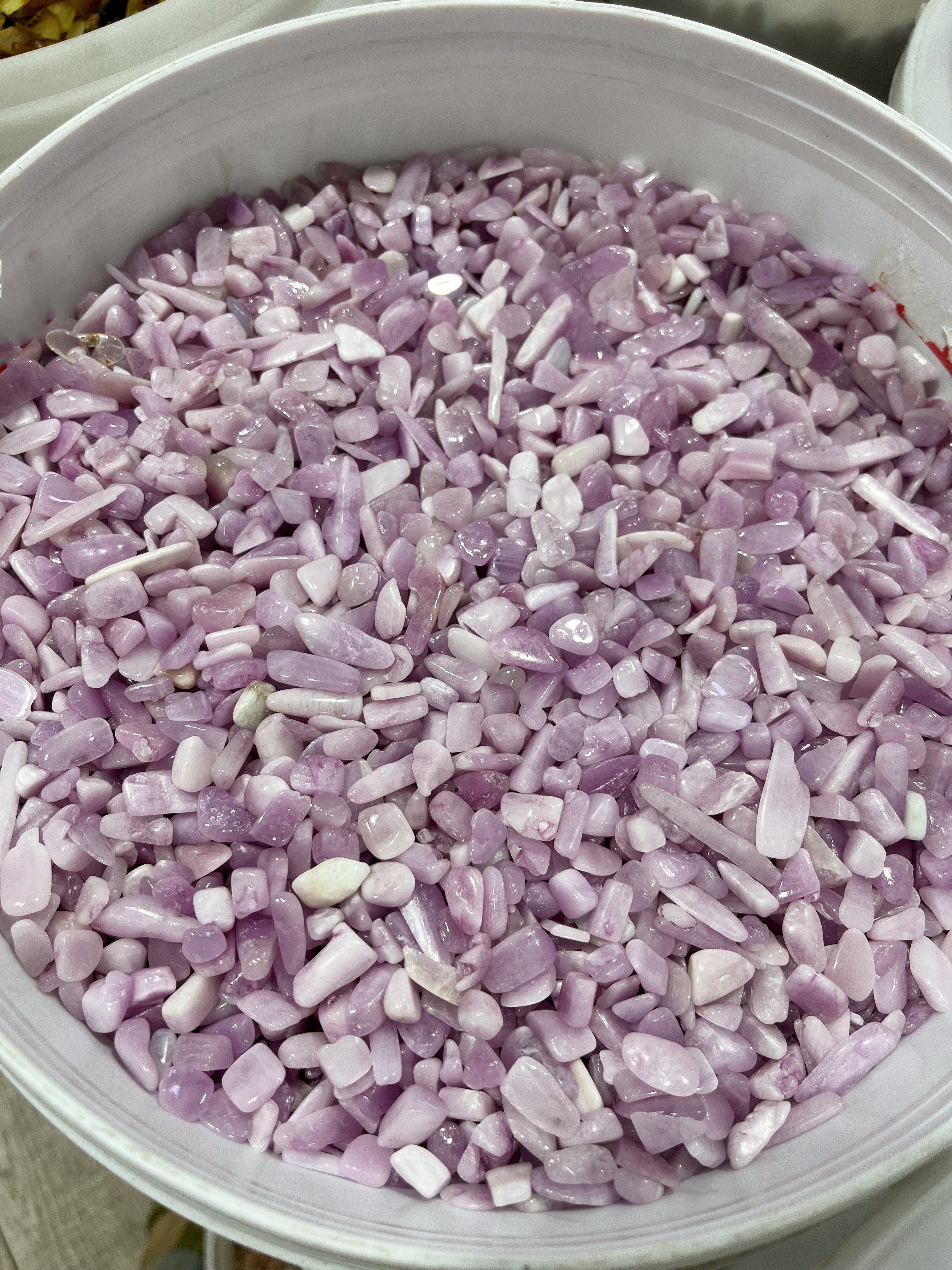 kunzite chips