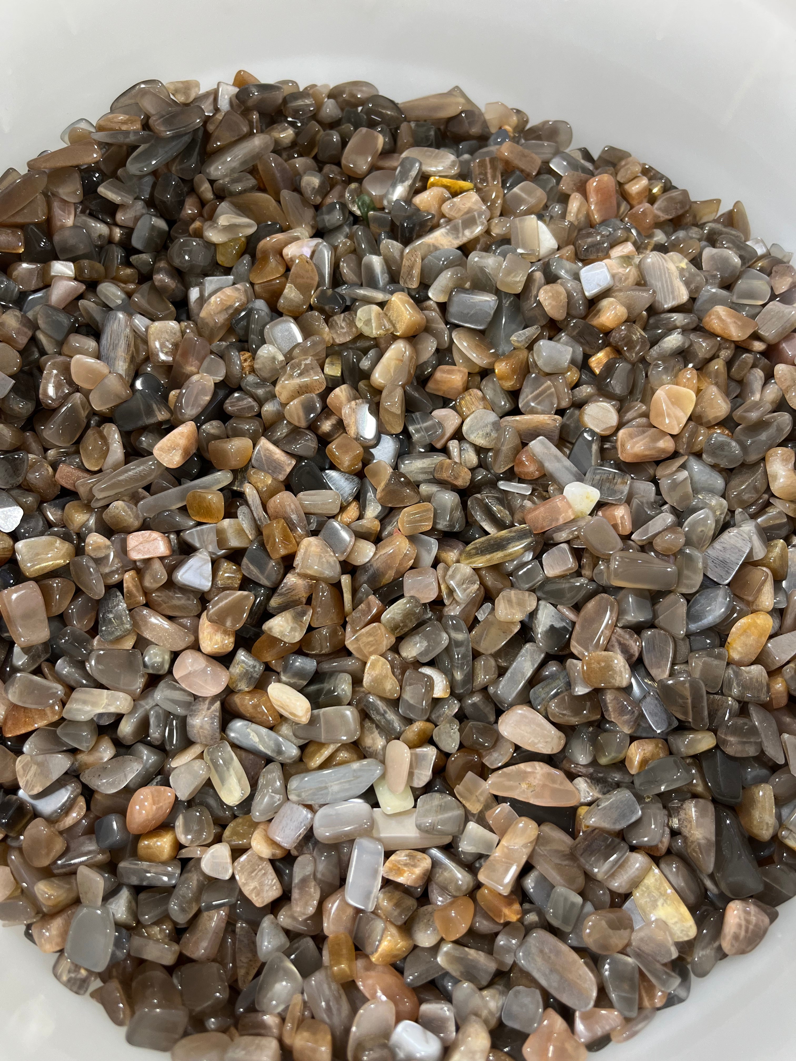 black sunstone chips