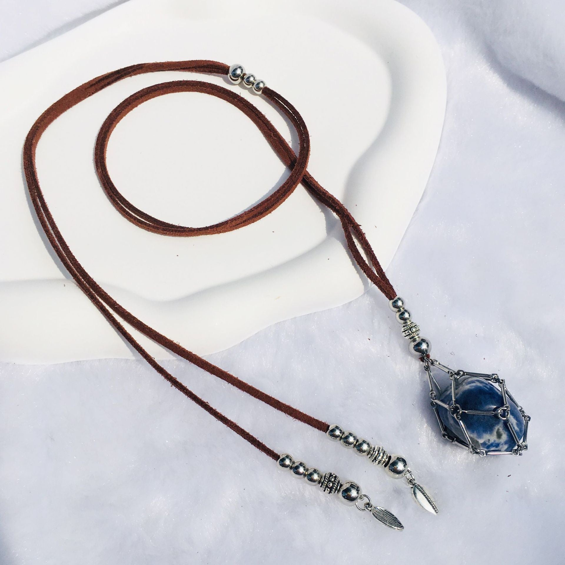 Net Holder with Leather Chord Necklace
