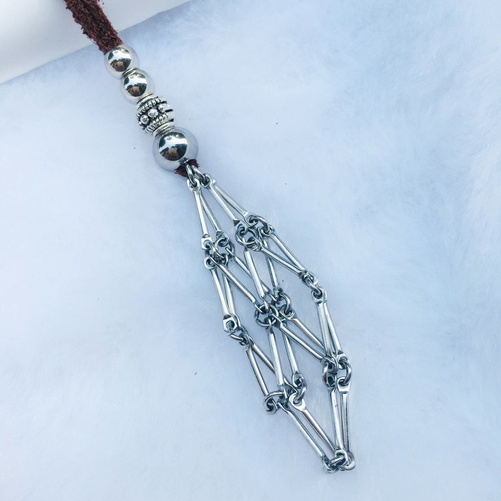 Net Holder with Leather Chord Necklace