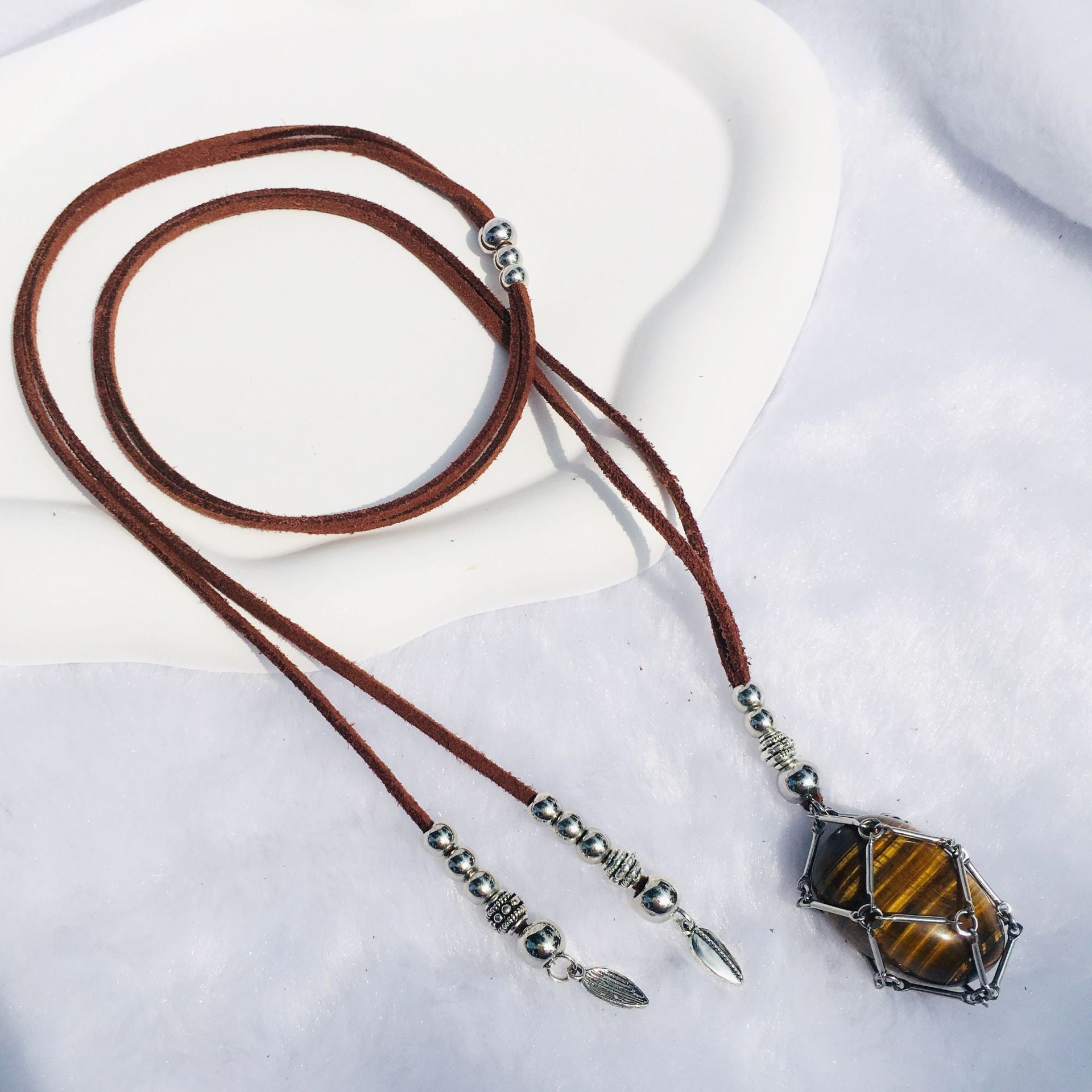 Net Holder with Leather Chord Necklace