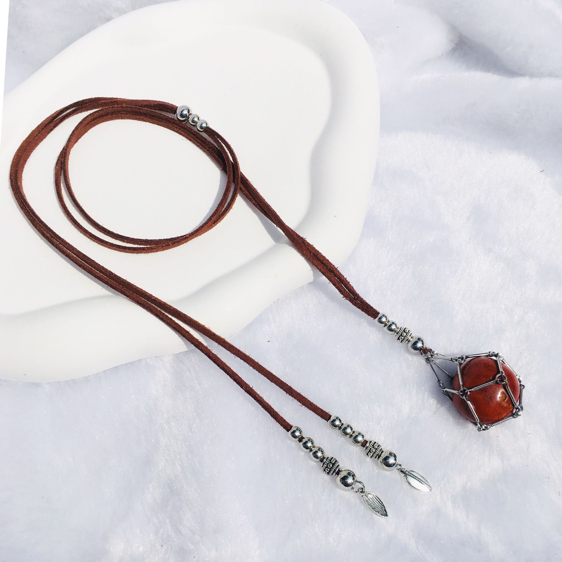Net Holder with Leather Chord Necklace