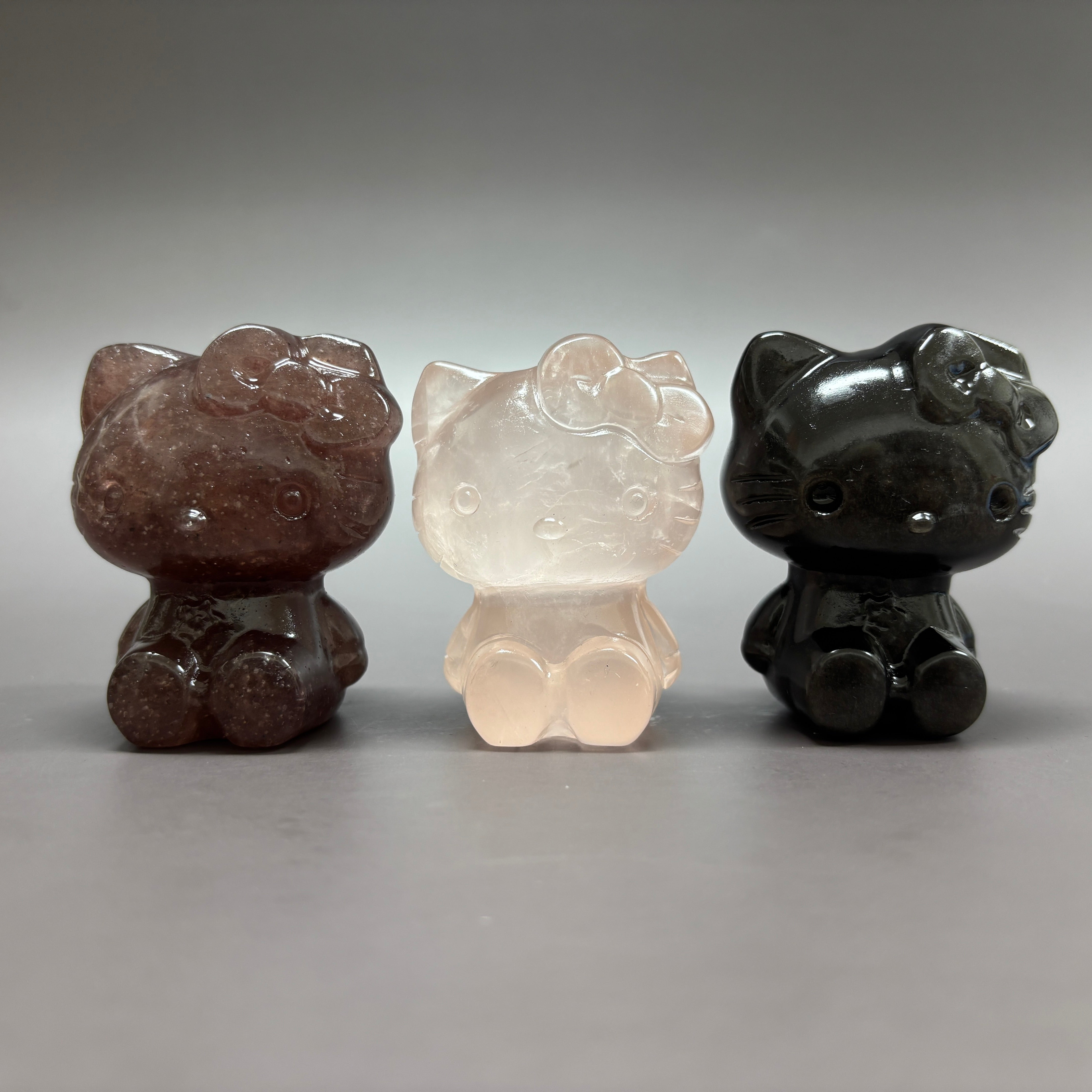 Hello Kitty Carving