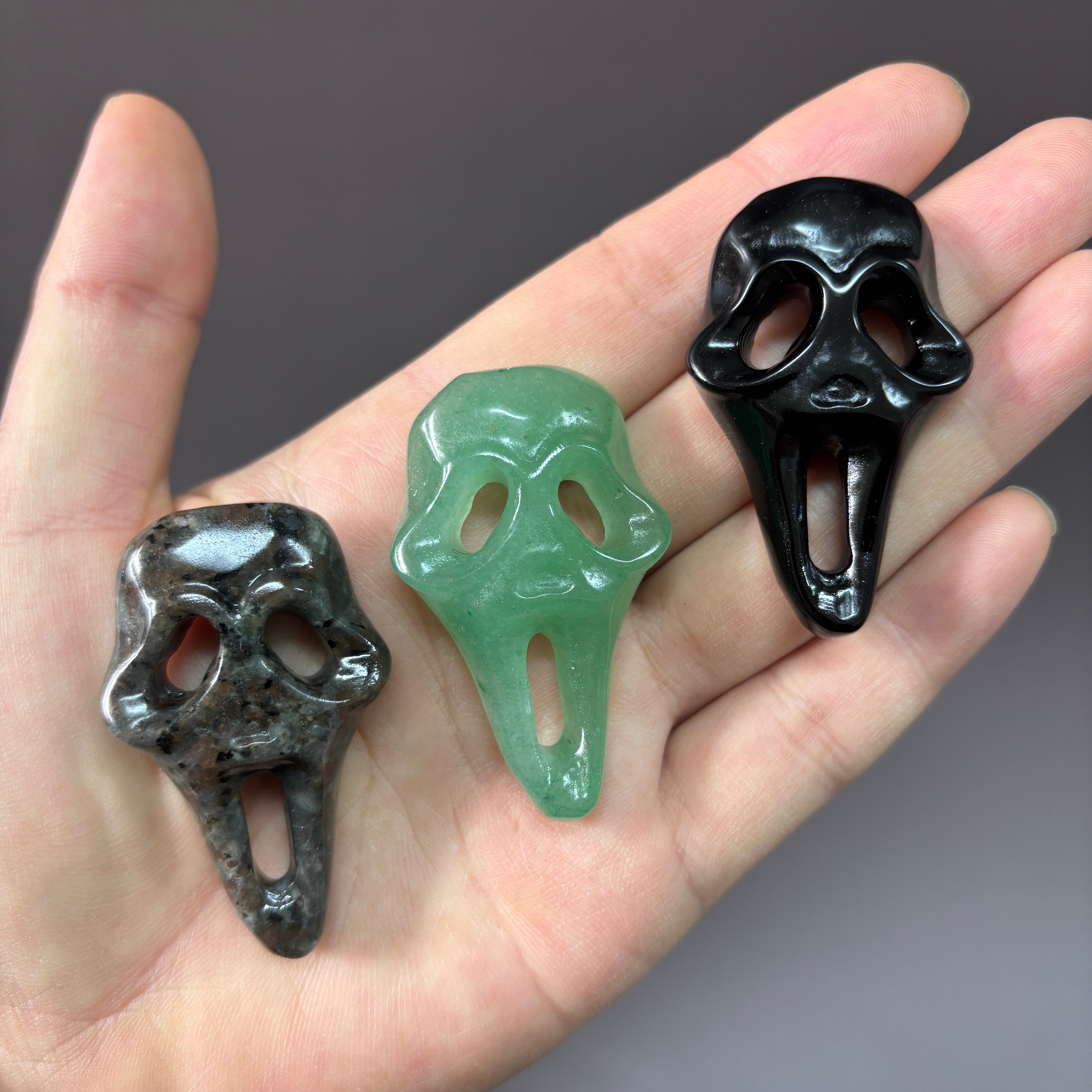 Screaming Face Carving