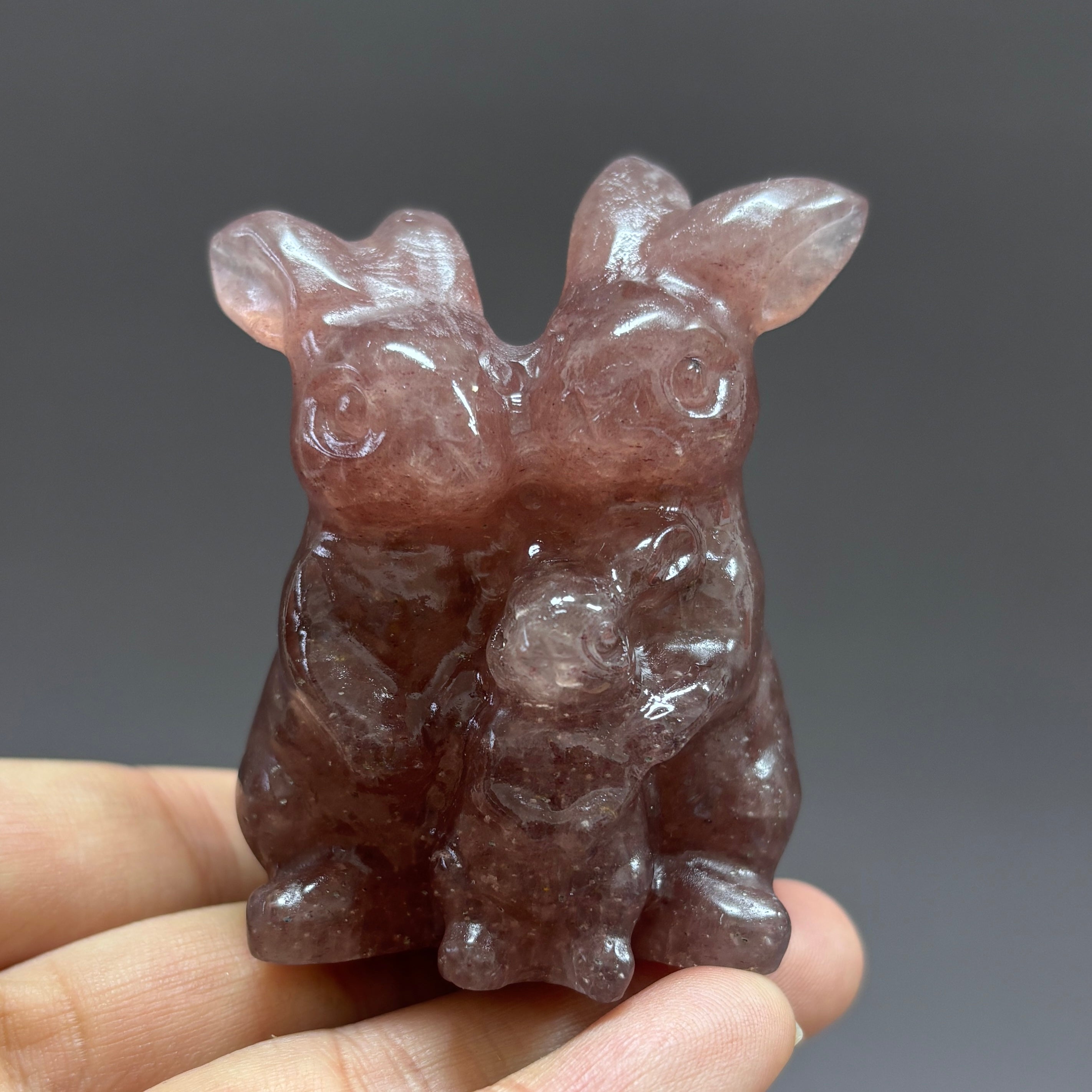 6CM Three Rabbit Family Carving